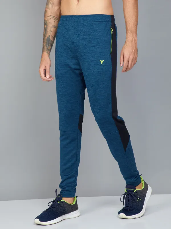 Men Colorblock Slim Fit Trackpants with TECHNO DRY - Image 6