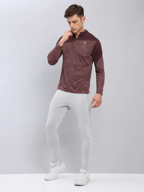 Men Jacquard Slim Fit Mock Neck T-shirt with TECHNO COOL+ - Image 8