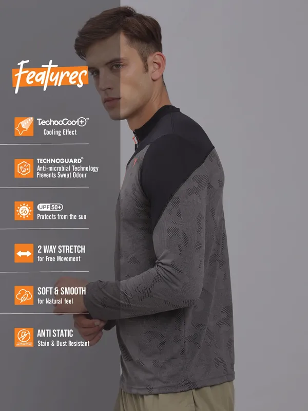 Men Jacquard Slim Fit Mock Neck T-shirt with TECHNO COOL+ - Image 4