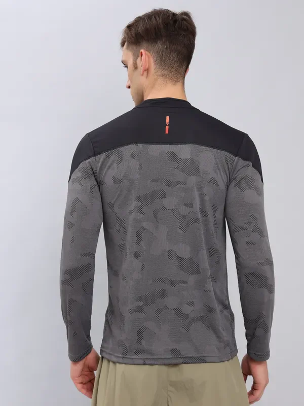 Men Jacquard Slim Fit Mock Neck T-shirt with TECHNO COOL+ - Image 6