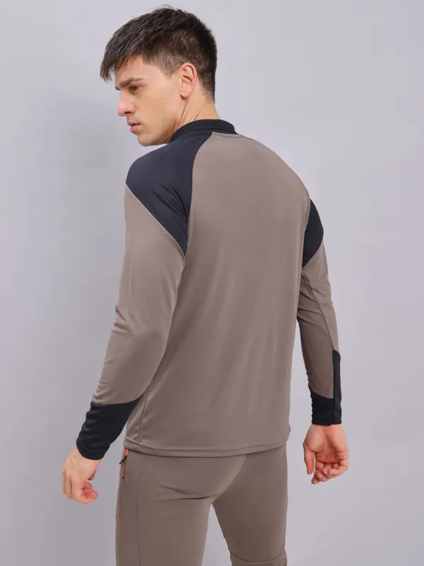 Men Colorblock Slim Fit Polo T-shirt with TECHNO COOL+ - Image 3