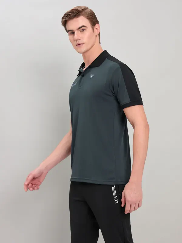 Men Colorblock Slim Fit Polo T-shirt with TECHNO COOL+ - Image 5