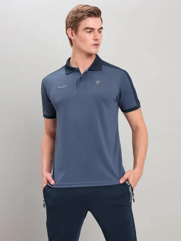 Men Colorblock Slim Fit Polo T-shirt with TECHNO COOL+