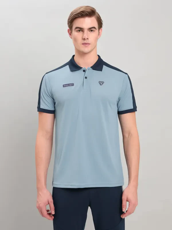 Men Colorblock Slim Fit Polo T-shirt with TECHNO COOL+