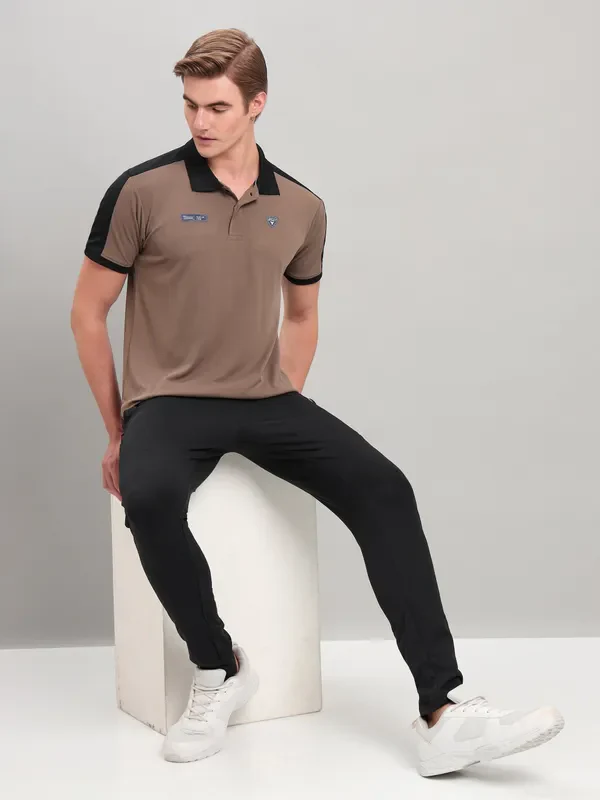 Men Colorblock Slim Fit Polo T-shirt with TECHNO COOL+ - Image 2