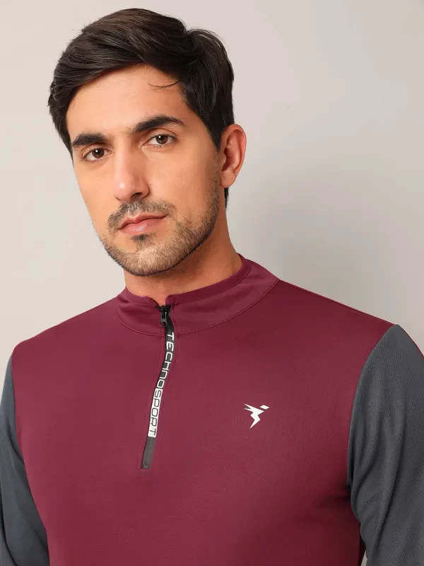 Men Colorblock Slim Fit Mock Neck T-shirt with TECHNO COOL+ - Image 10