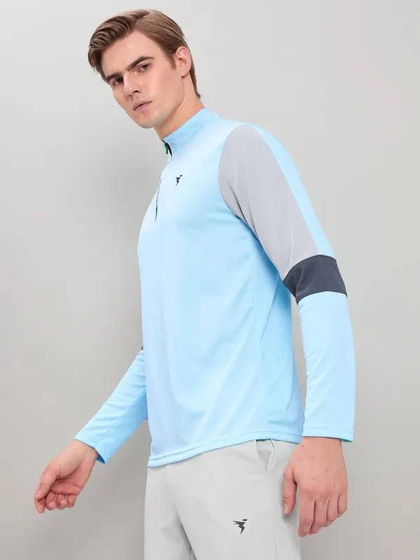 Men Colorblock Slim Fit Mock Neck T-shirt with TECHNO COOL+ - Image 4
