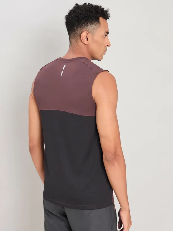Men Solid Slim Fit Crew Neck Innerwear Vest with TECHNO COOL+ - Image 3