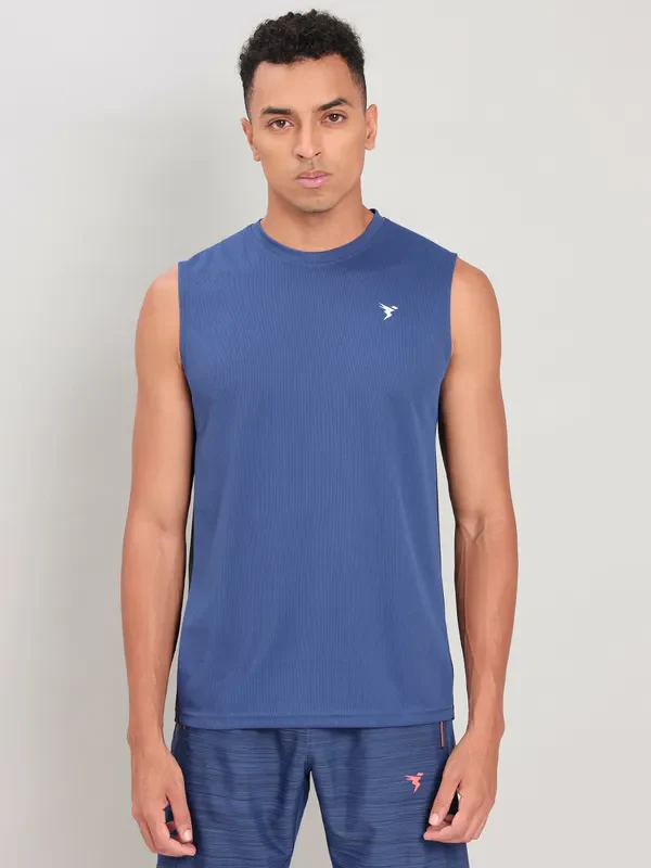 Men Solid Slim Fit Crew Neck Innerwear Vest with TECHNO COOL+
