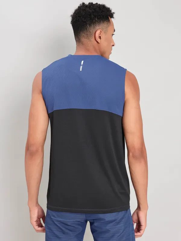 Men Solid Slim Fit Crew Neck Innerwear Vest with TECHNO COOL+ - Image 3