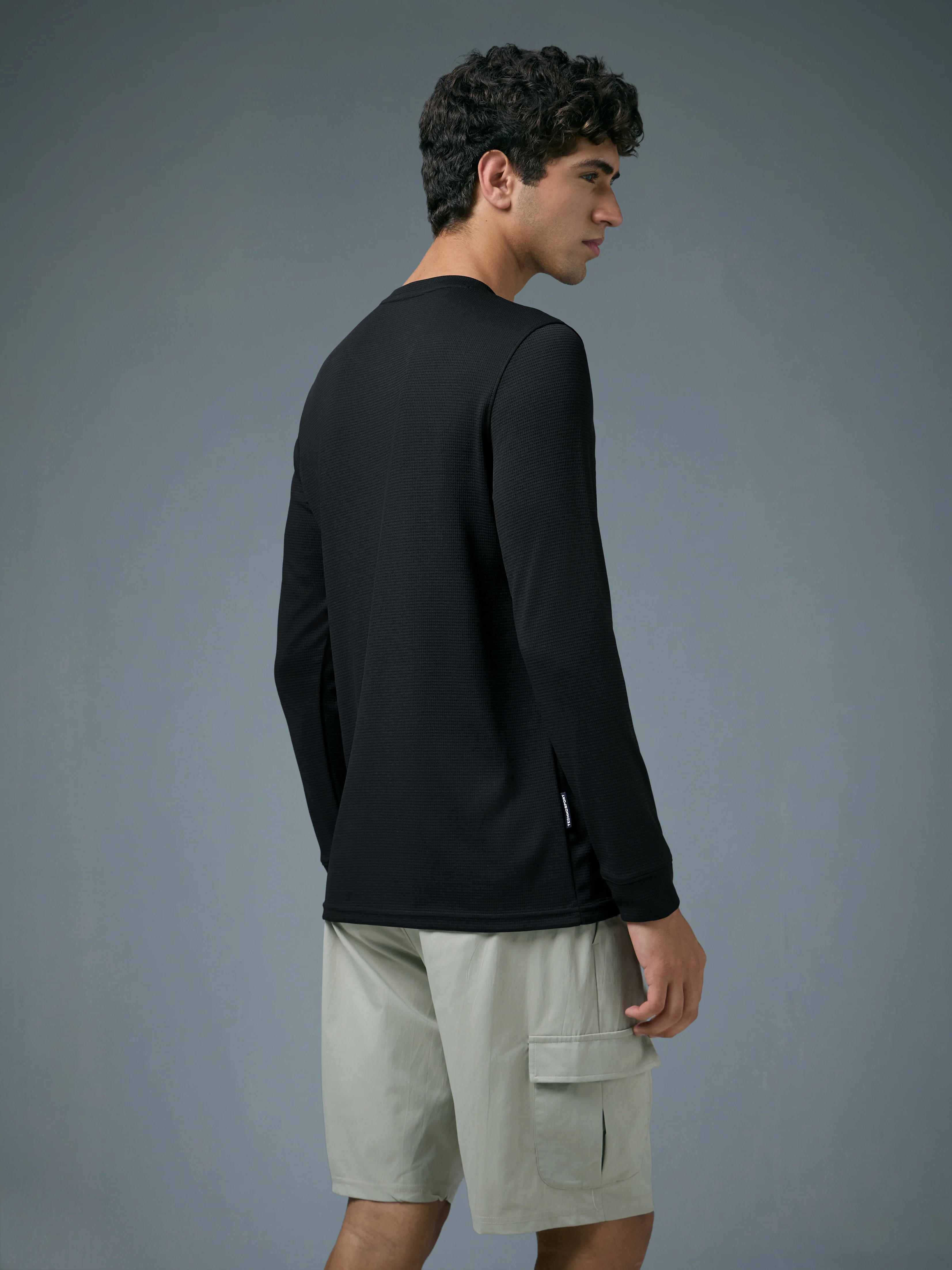 Men Self Design Slim Fit Henley Neck Sports T-Shirt with TECHNOCOOL+ - Image 3