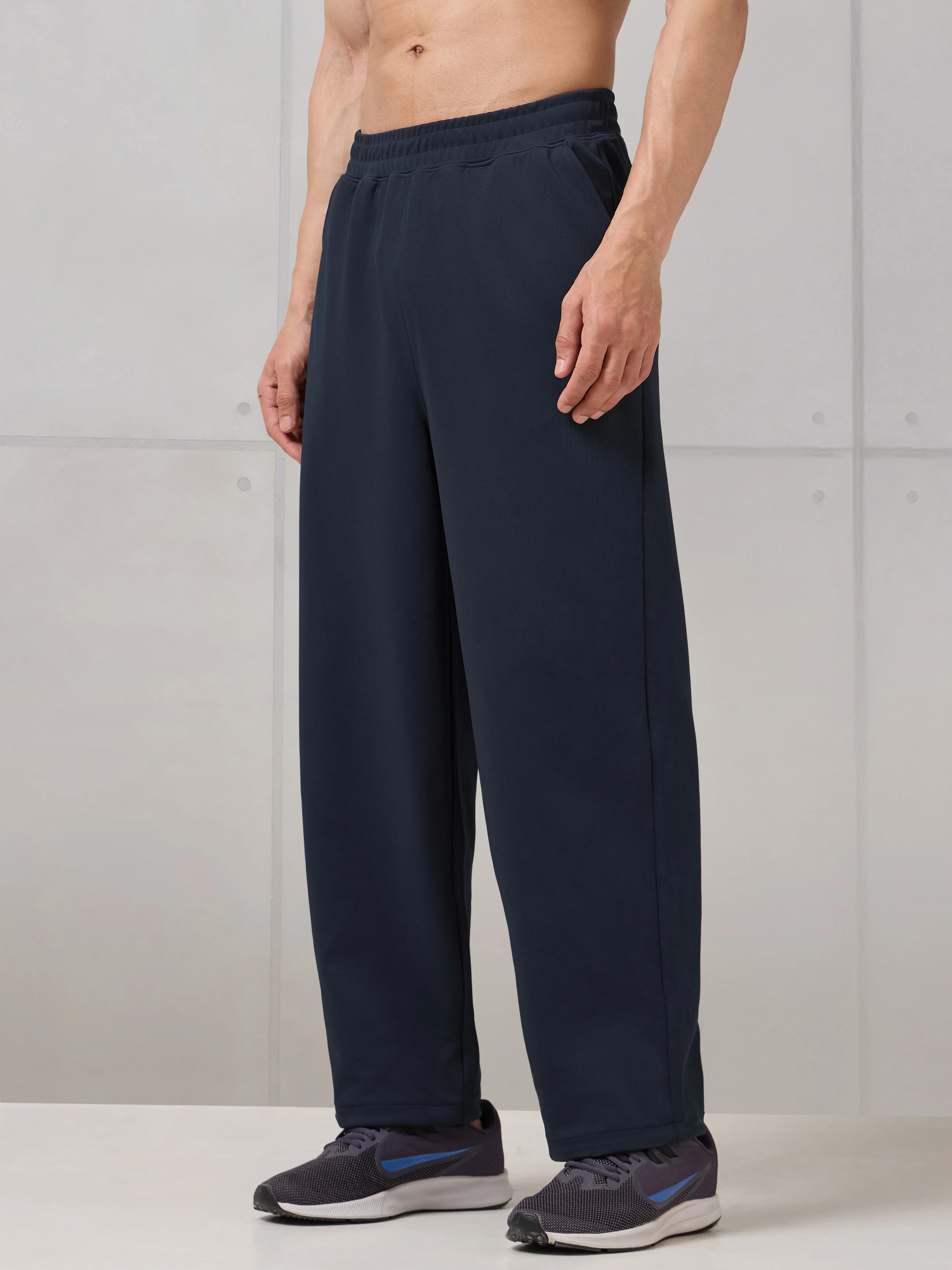 Men Baggy Fit Active Out Trackpants with ELASTOPLUS - Image 5