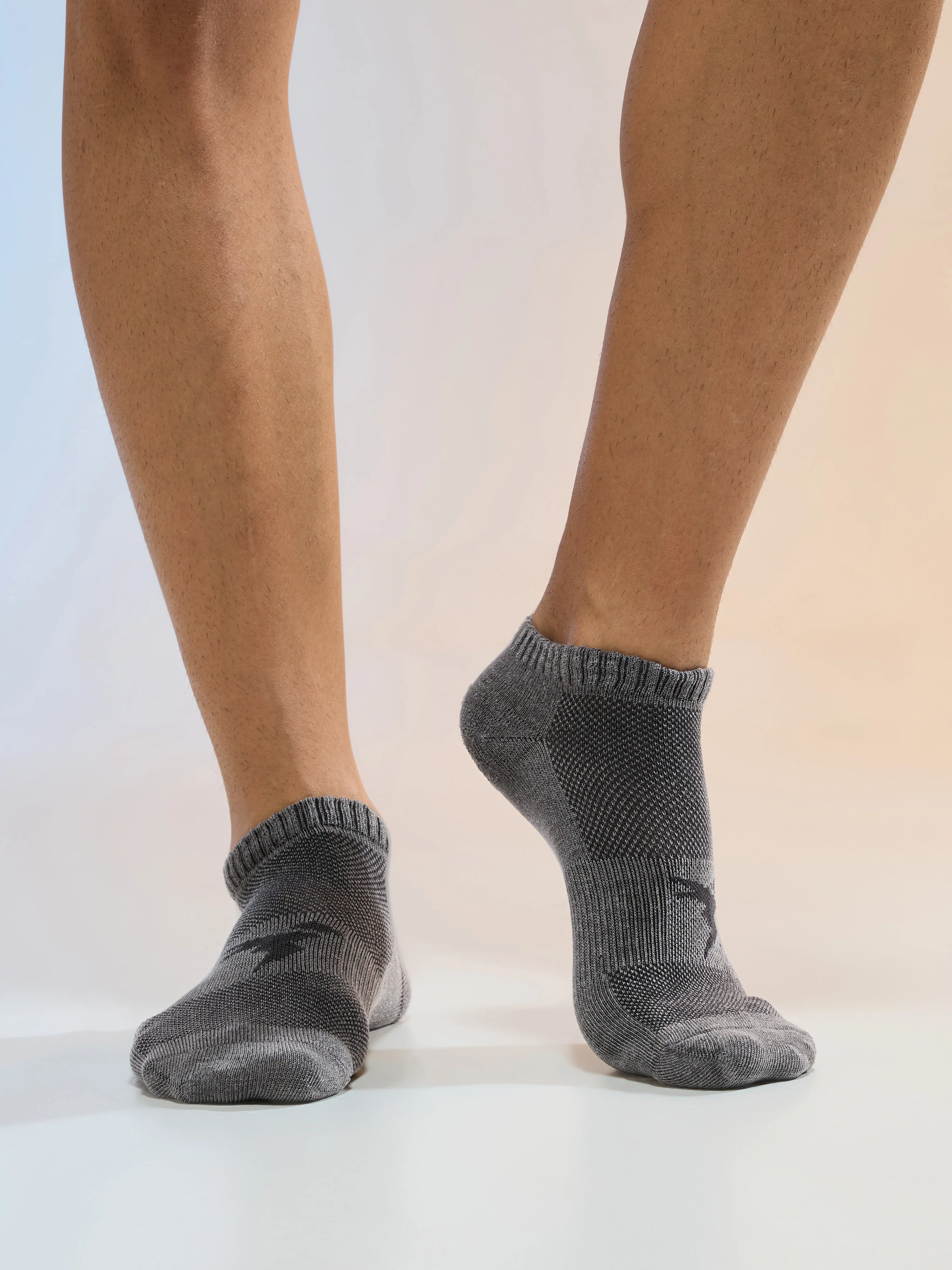 Men Solid Pack of 3 Socks with VENTMESH - Image 5