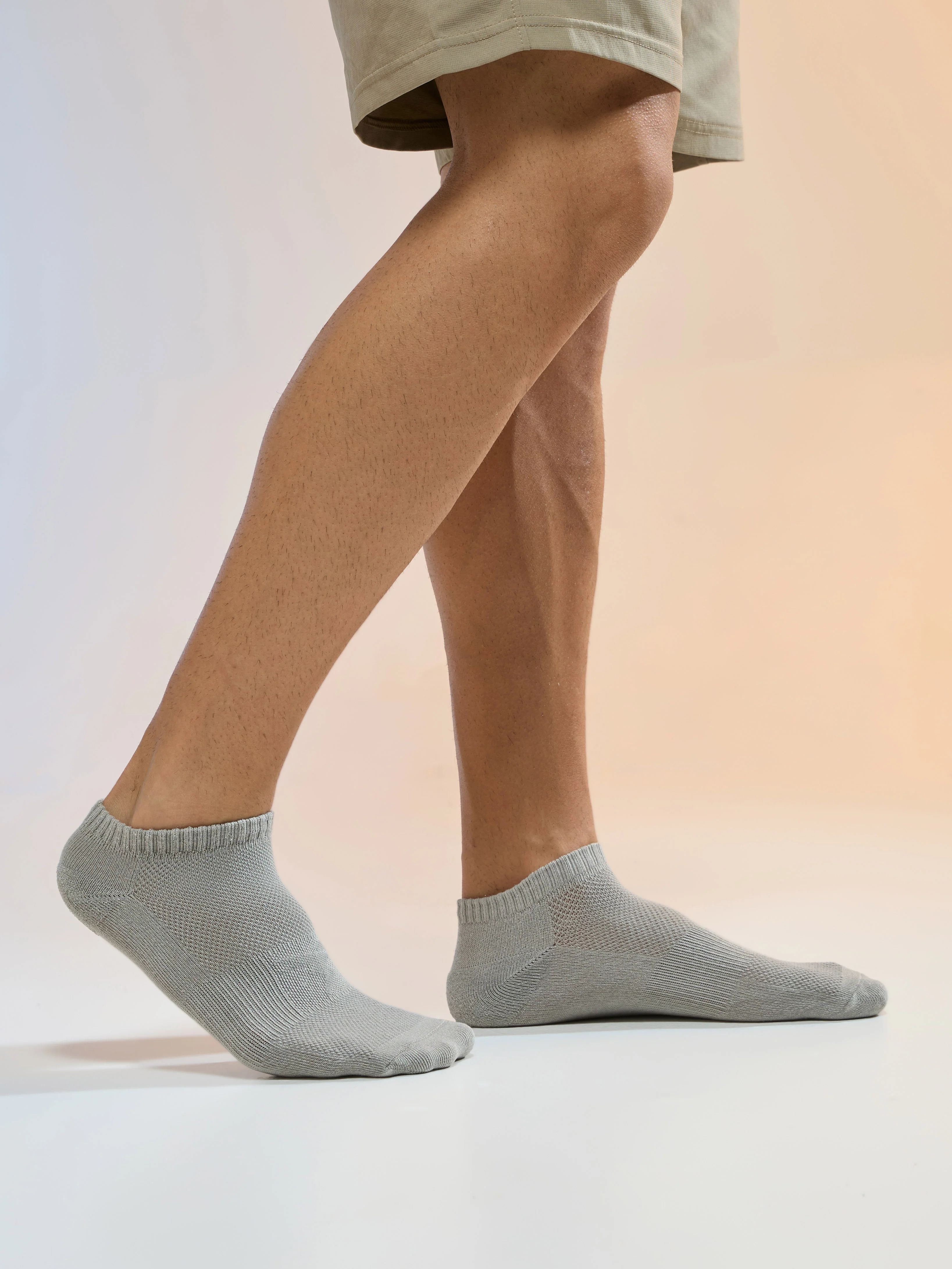 Men Solid Pack of 3 Socks with VENTMESH - Image 7