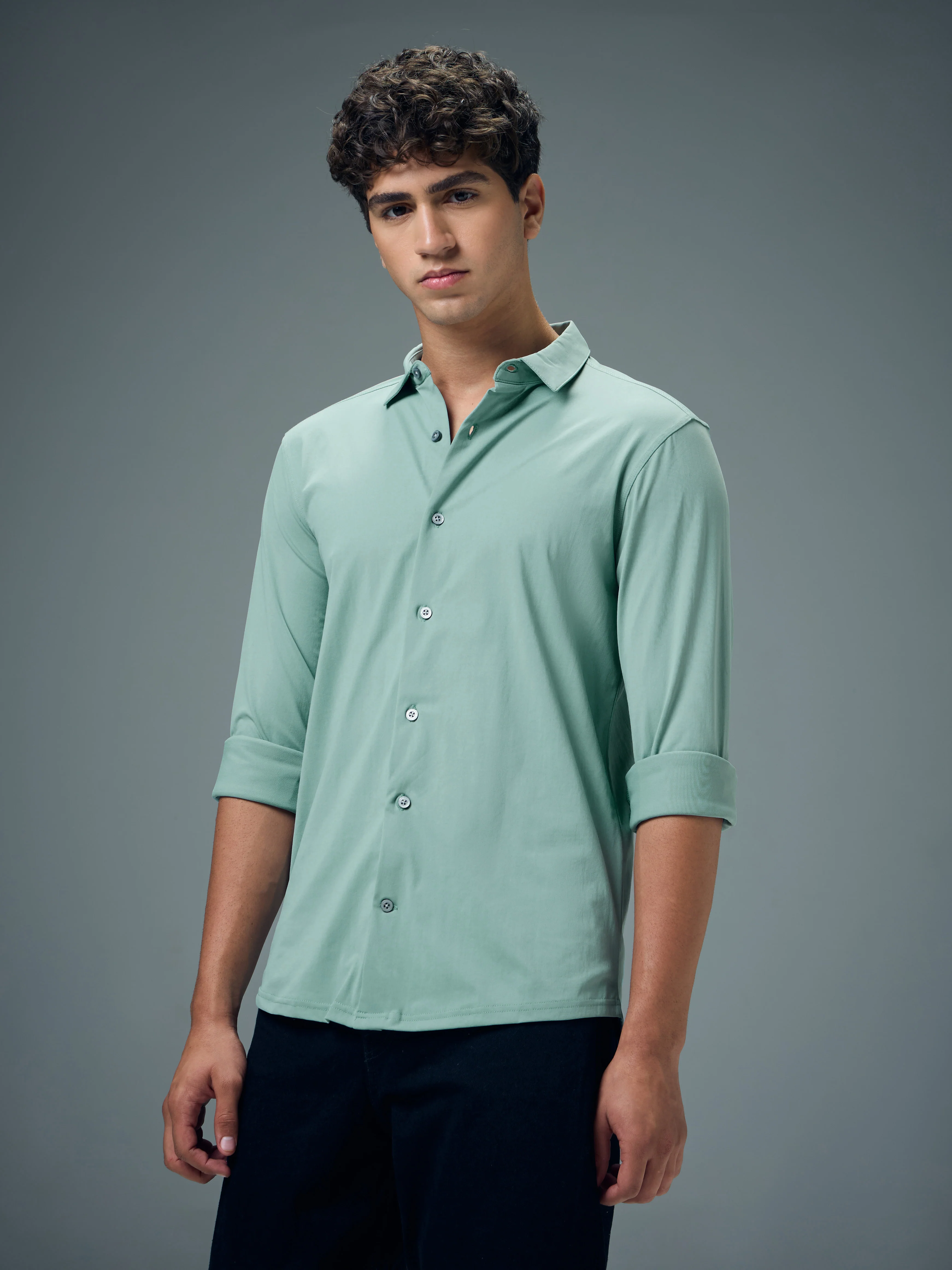 Men Solid Regular Fit Spread Collar Casual Shirt with COTFLEX - Image 4