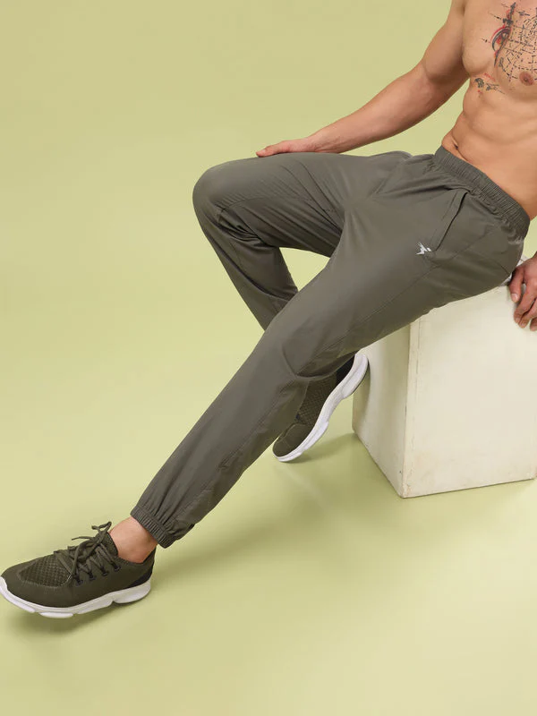 Men Solid Relax Fit Joggers with TECHNOLITE - Image 2