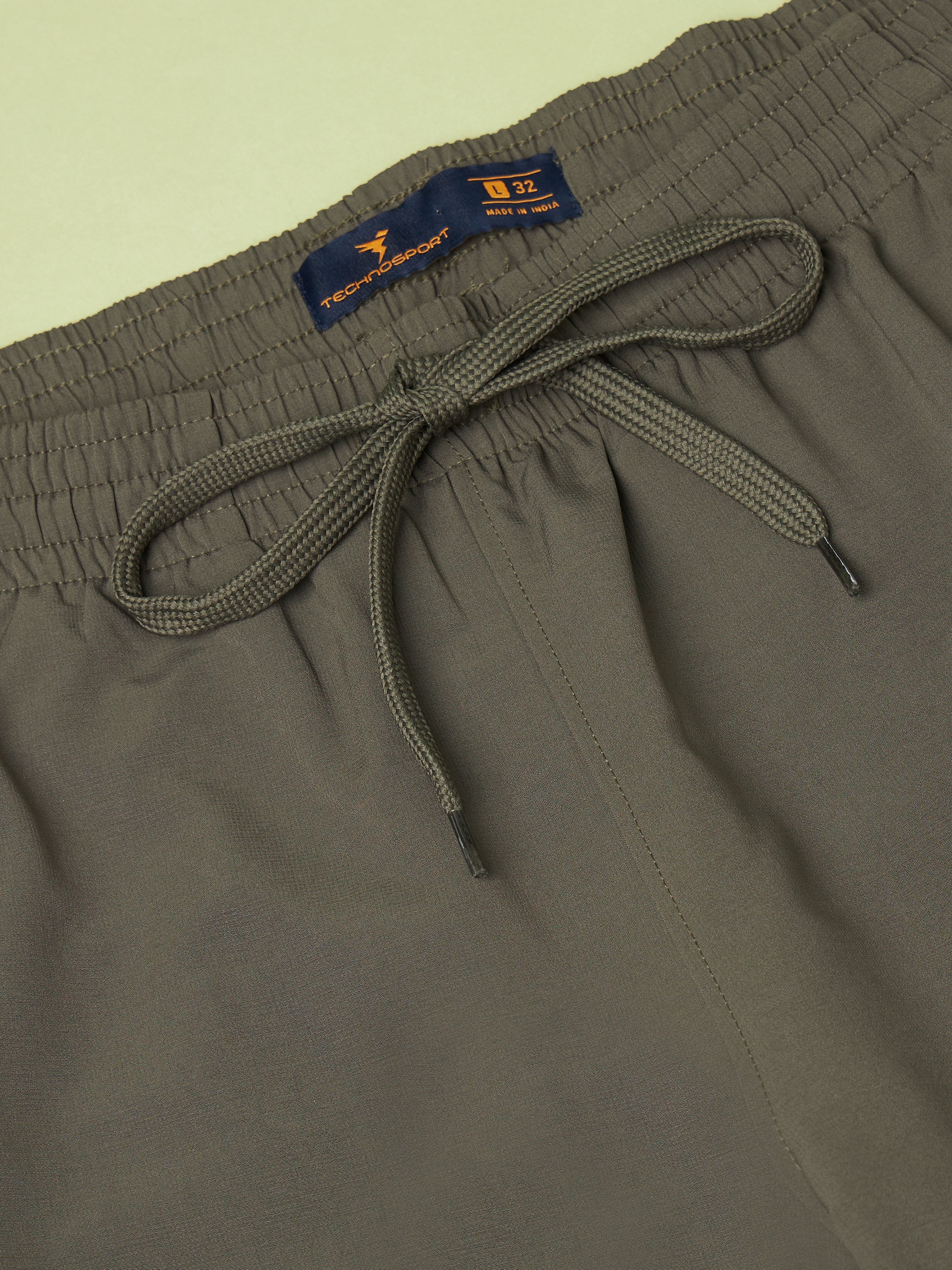 Men Solid Relax Fit Joggers with TECHNOLITE - Image 7