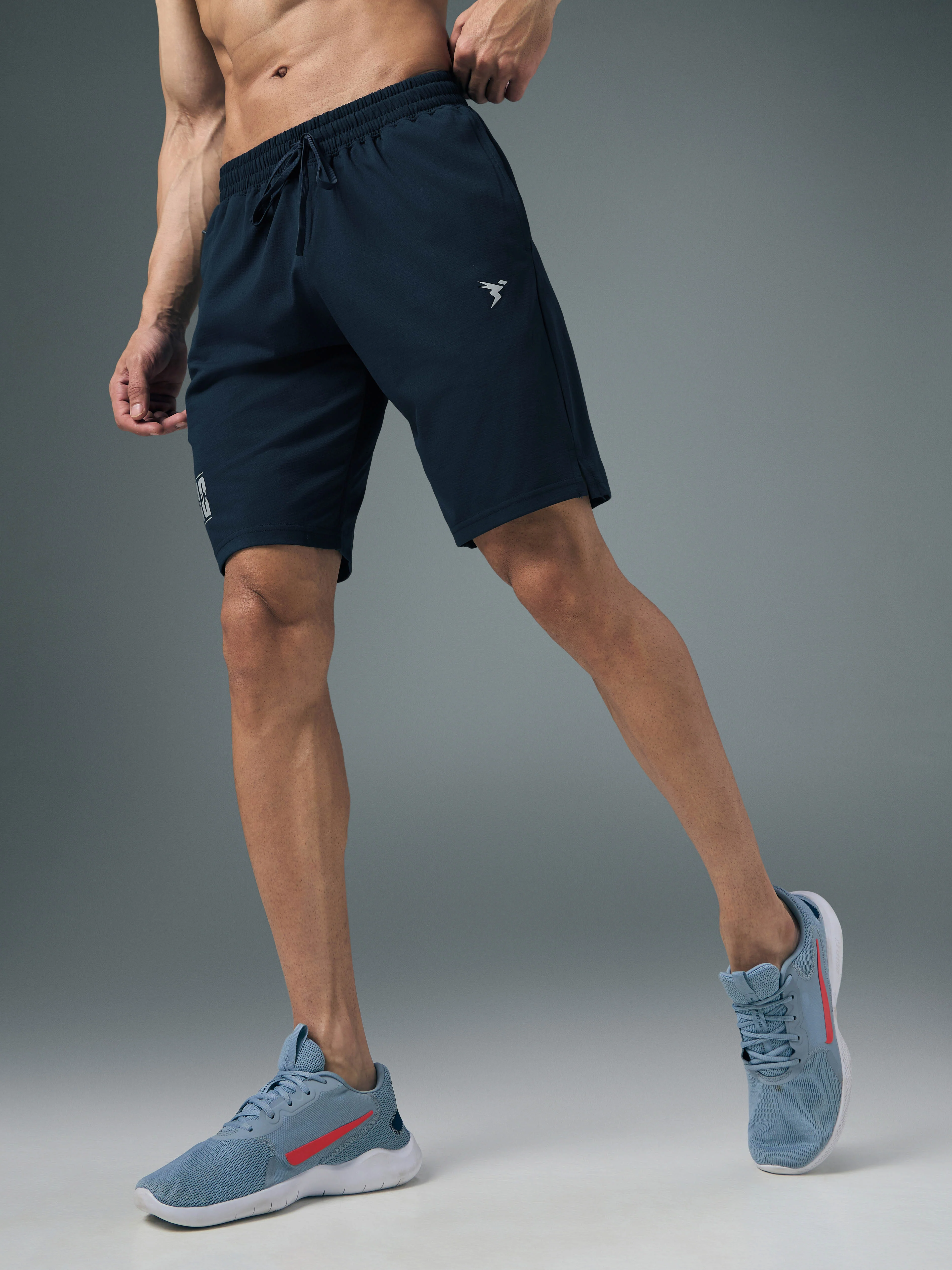 Men Solid Relax Fit Shorts with ELASTO LITE