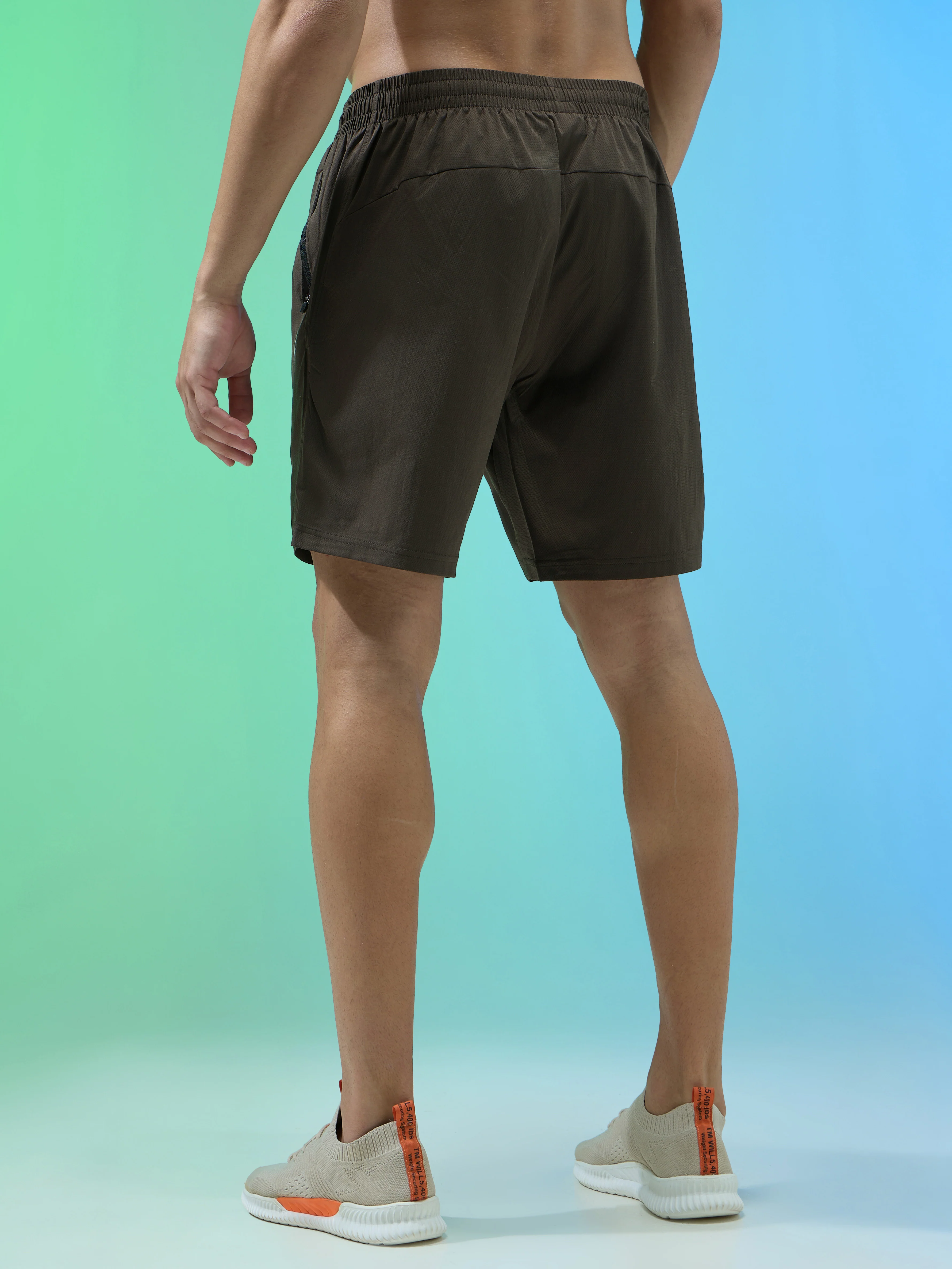 Men Solid Relax Fit Shorts with TECHNOLITE - Image 3