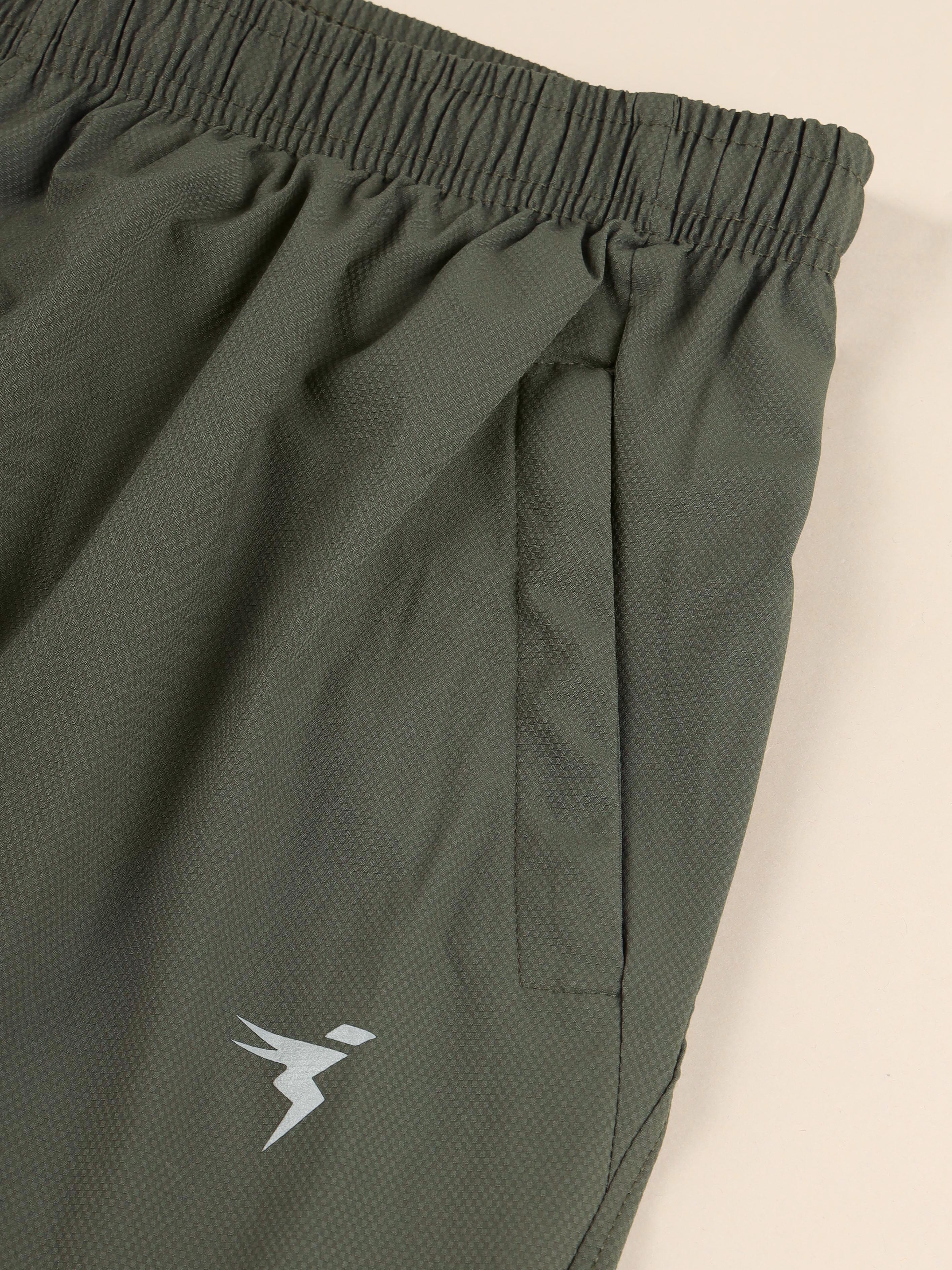 Men Solid Relax Fit Shorts with TECHNOLITE - Image 8