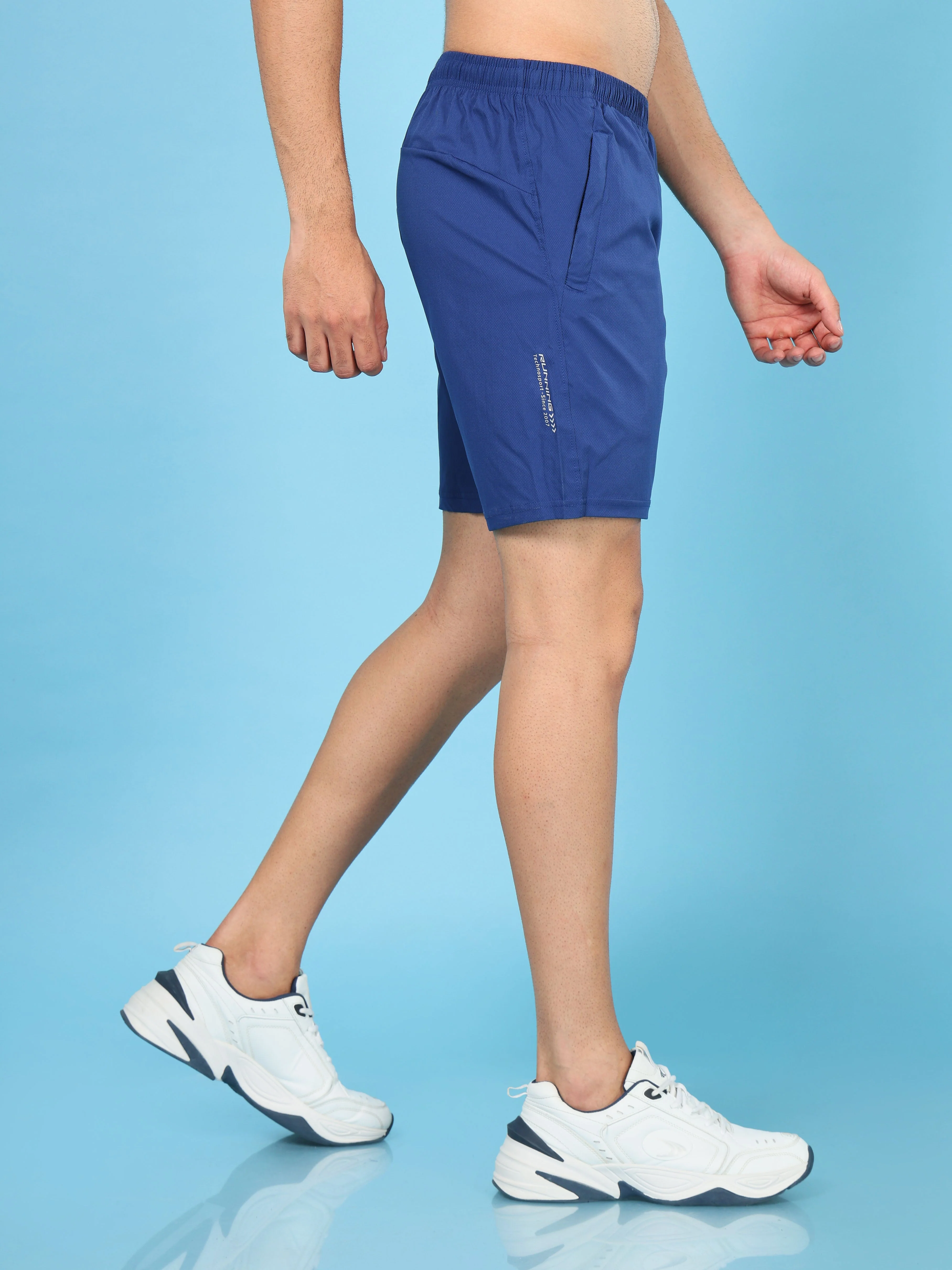 Men Solid Relax Fit Shorts with TECHNOLITE - Image 4