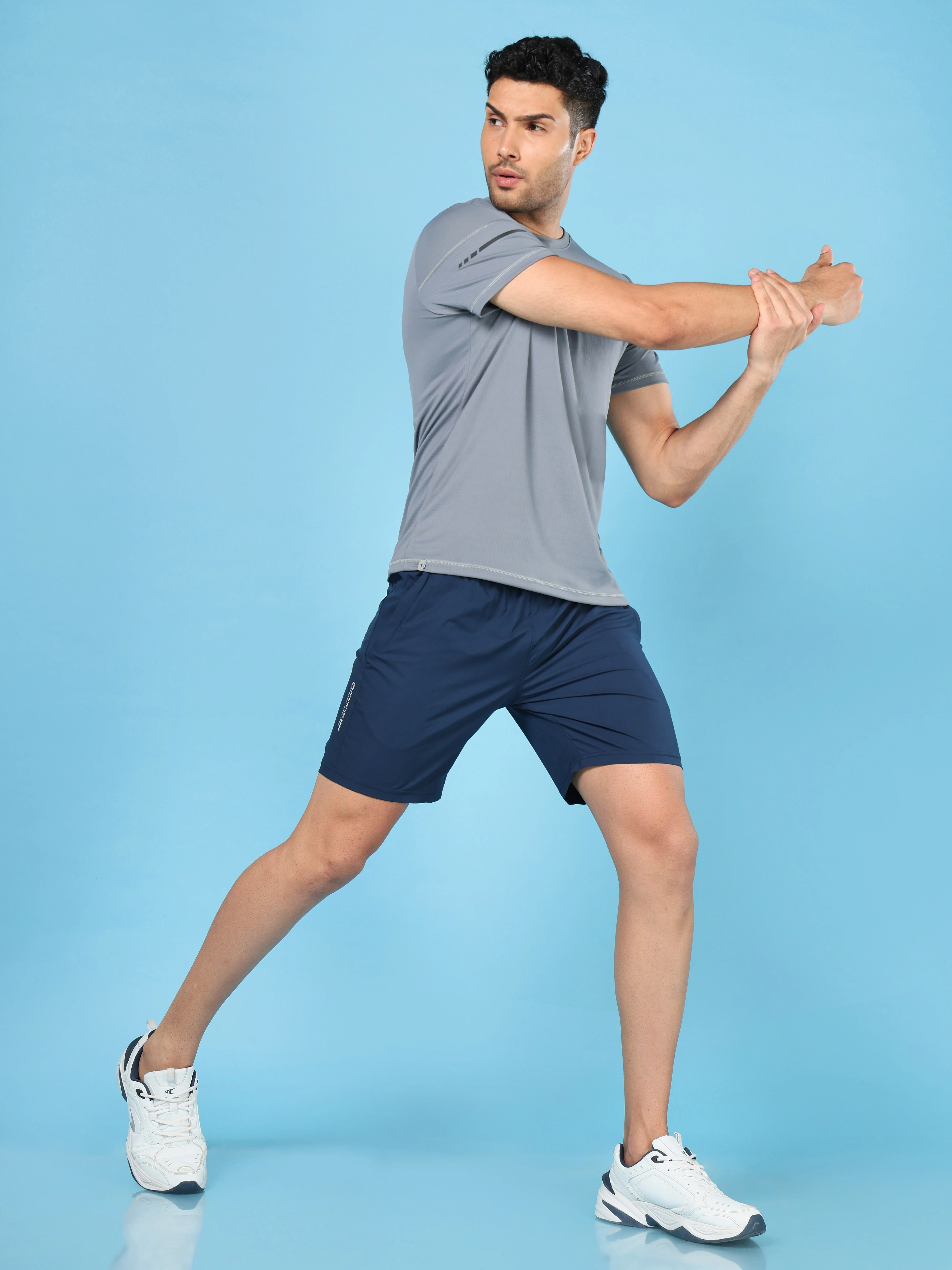 Men Solid Relax Fit Shorts with TECHNOLITE - Image 6