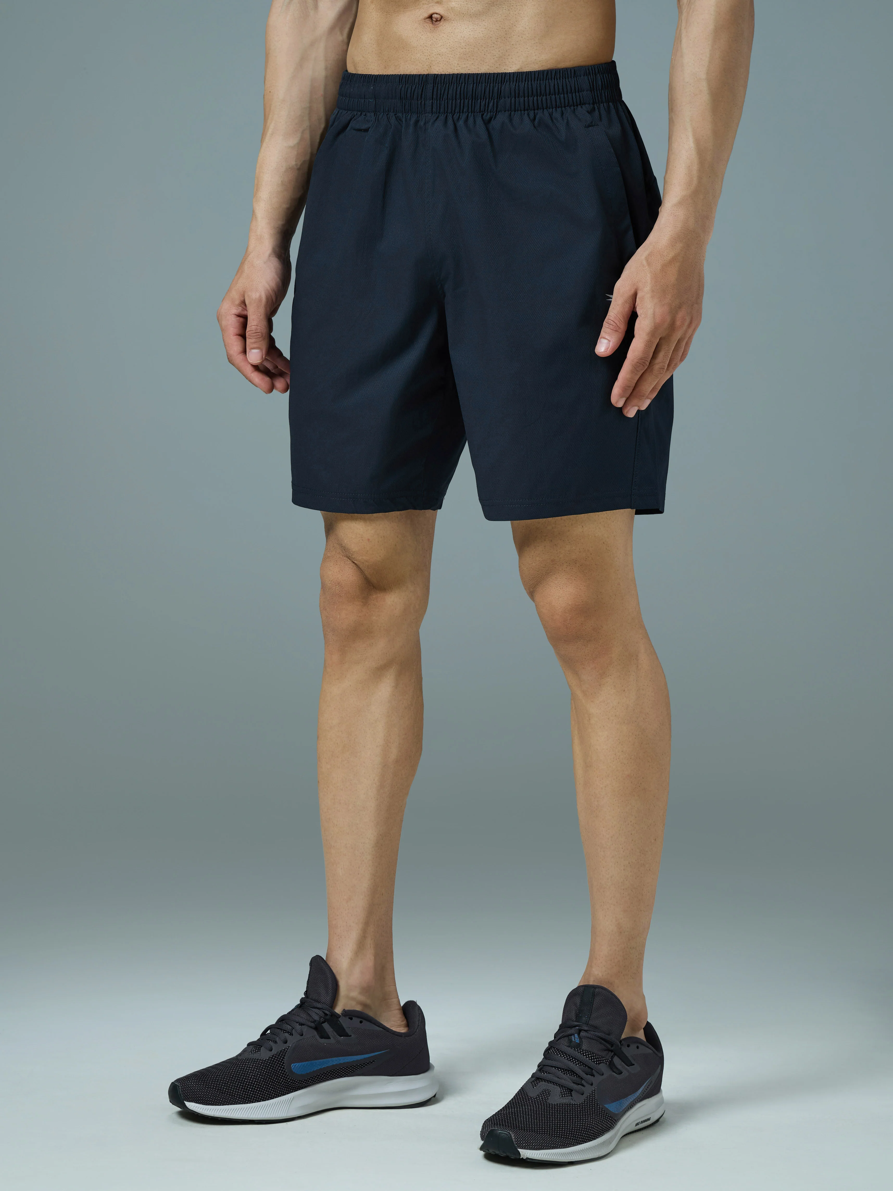 Men Solid Relax Fit Shorts with TECHNOLITE - Image 4