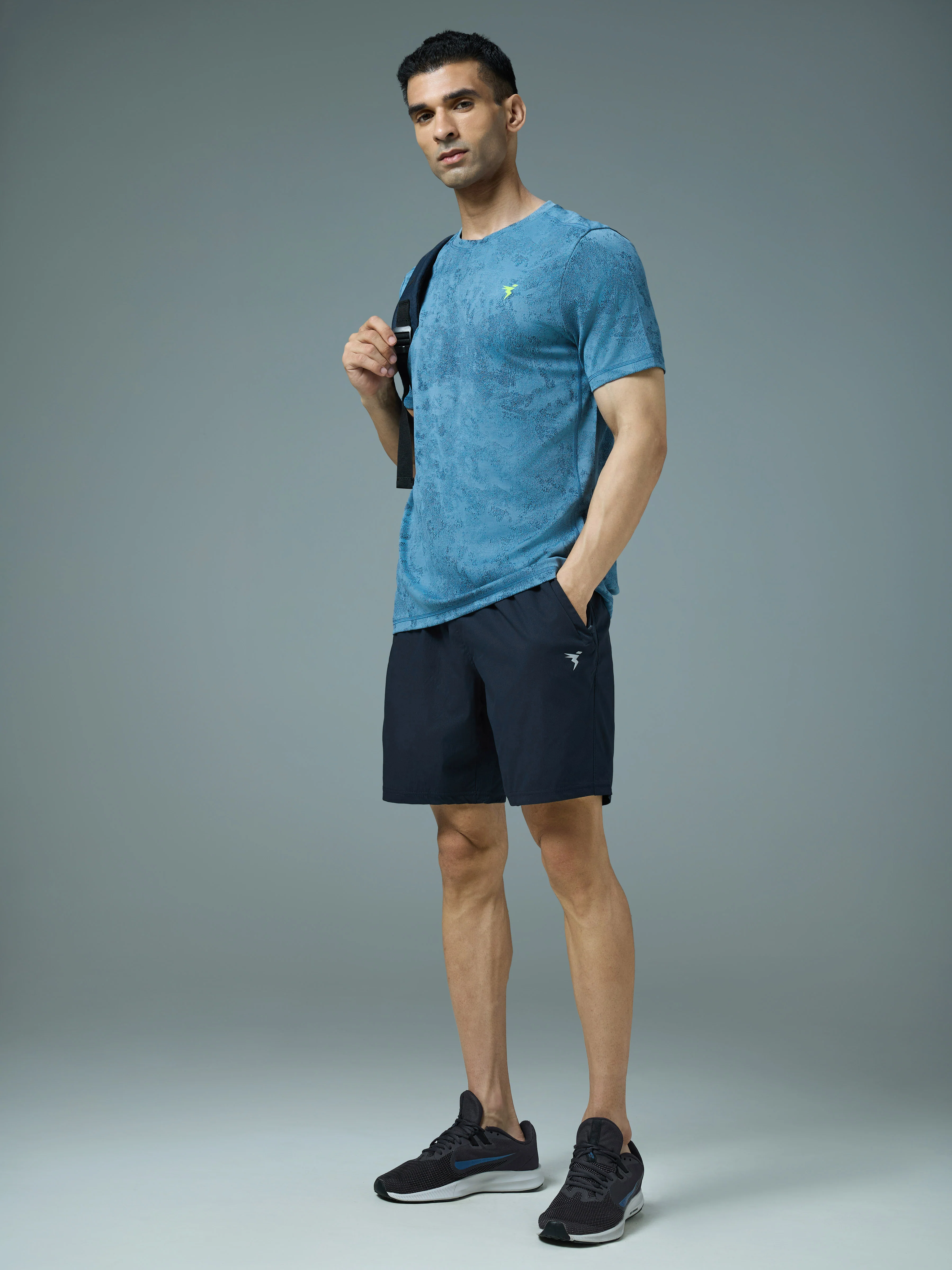 Men Solid Relax Fit Shorts with TECHNOLITE - Image 5