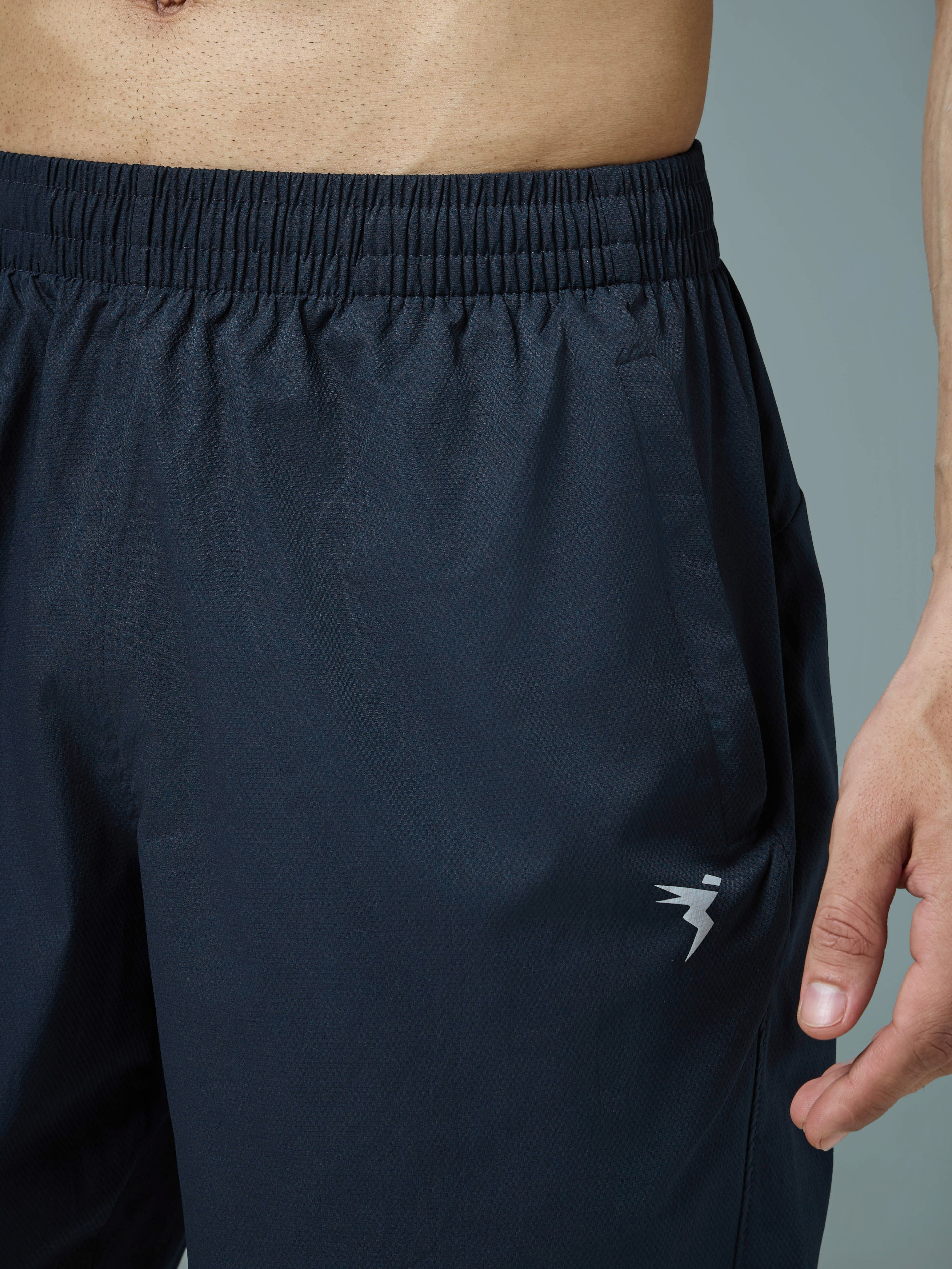 Men Solid Relax Fit Shorts with TECHNOLITE - Image 6