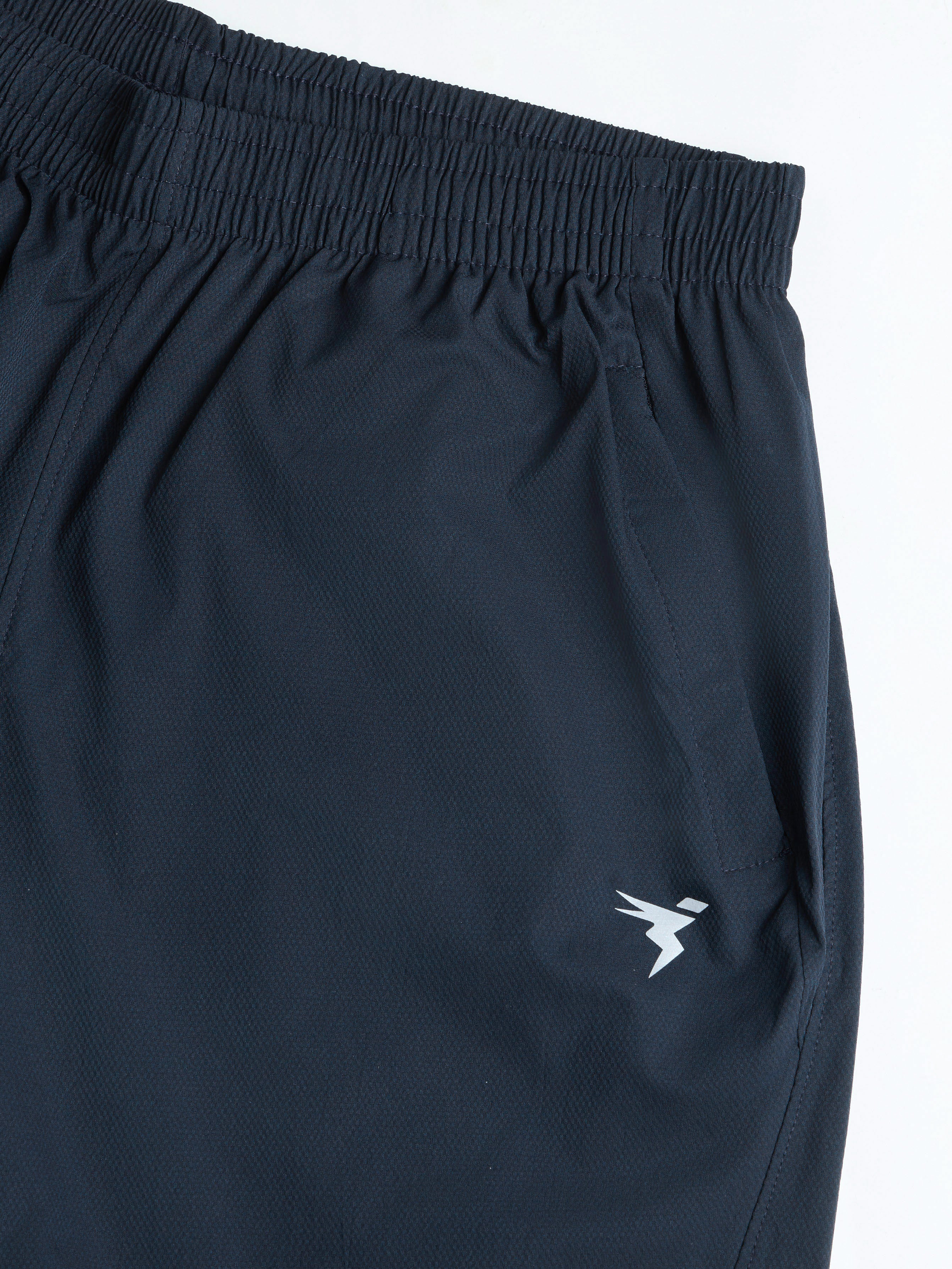 Men Solid Relax Fit Shorts with TECHNOLITE - Image 7