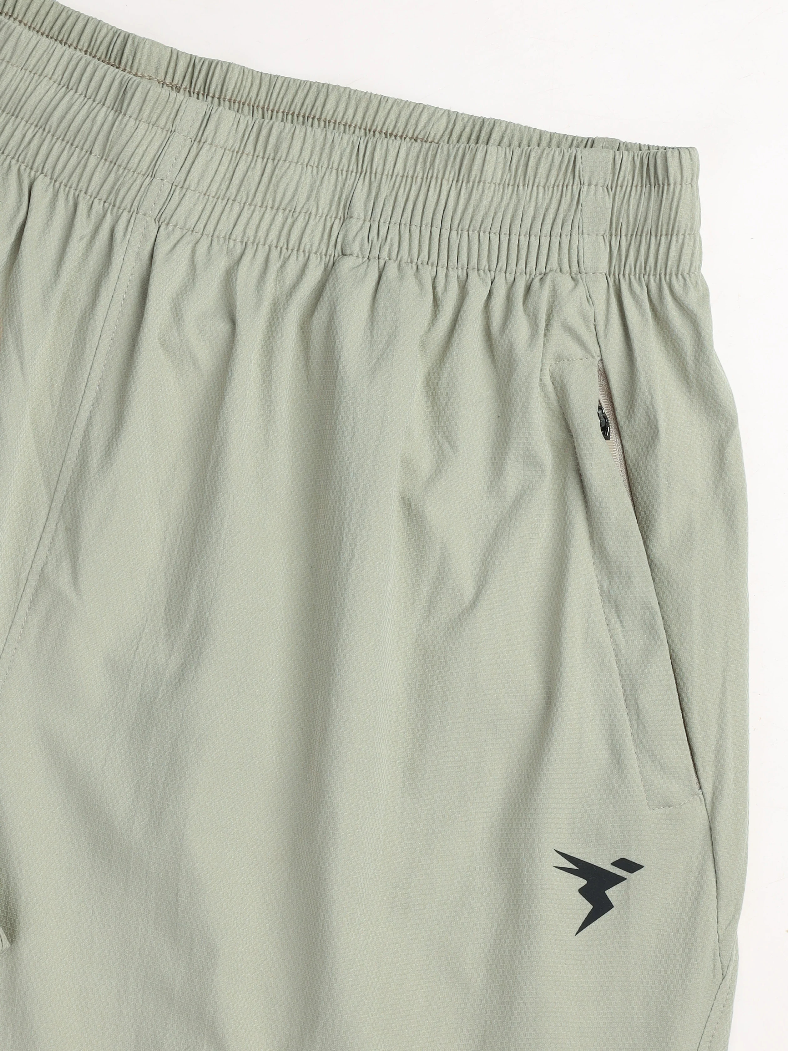 Men Solid Relax Fit Shorts with TECHNOLITE - Image 8
