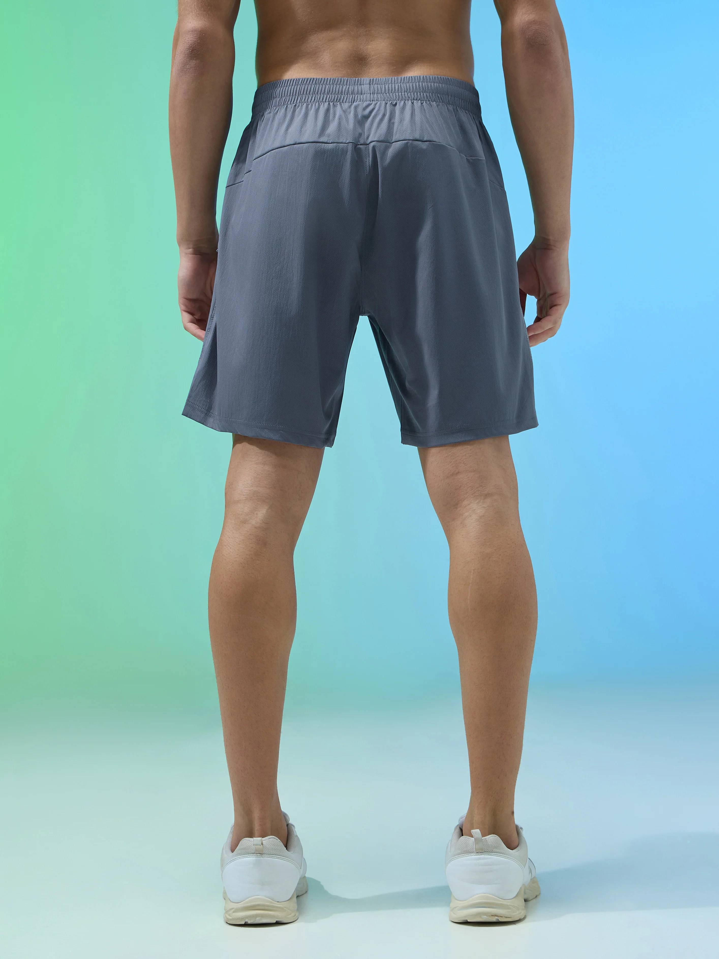 Men Solid Relax Fit Shorts with TECHNOLITE - Image 3