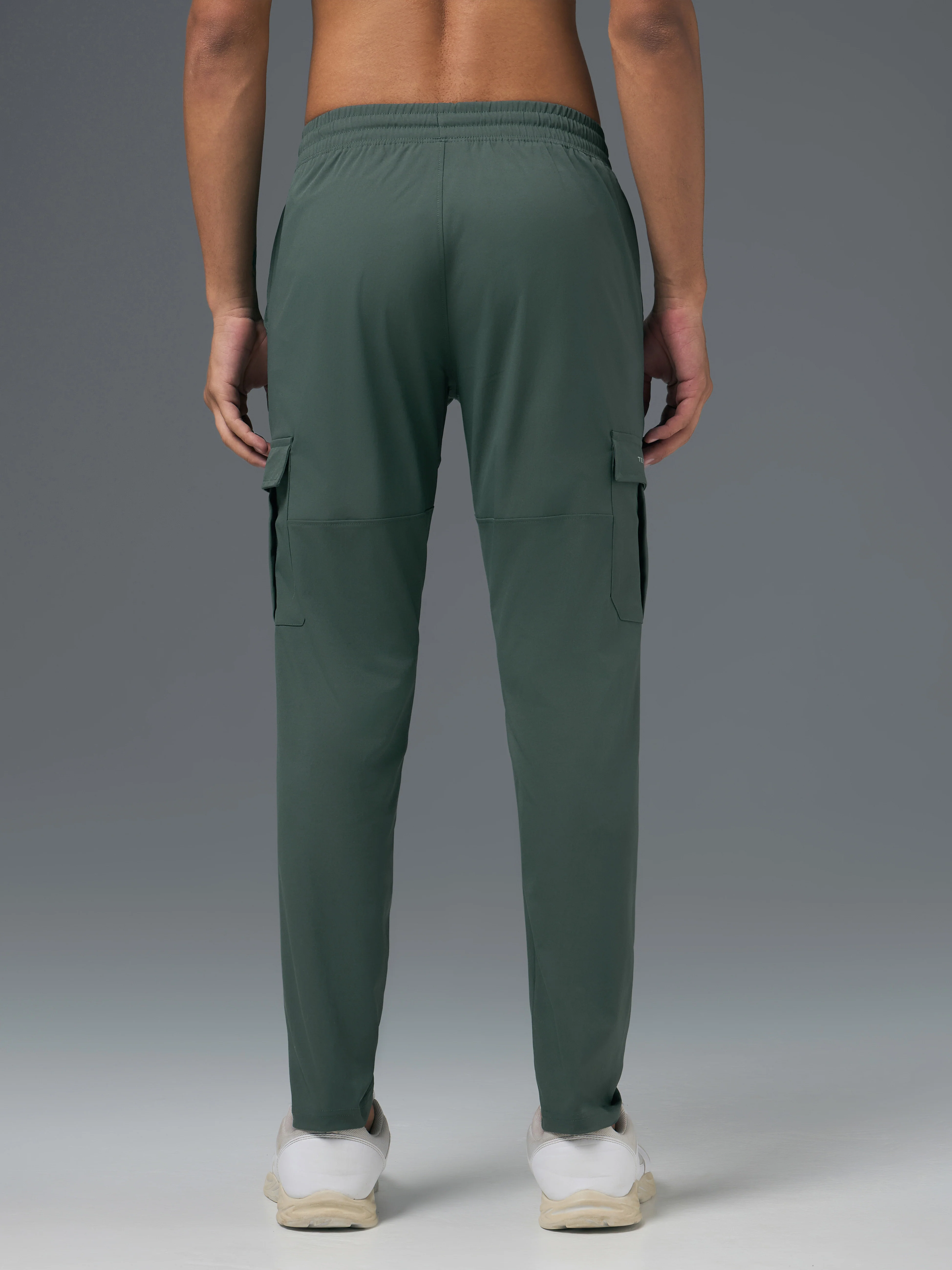 Men Solid Relax Fit Sports Cargo Trackpants with TS FLEXI - Image 3