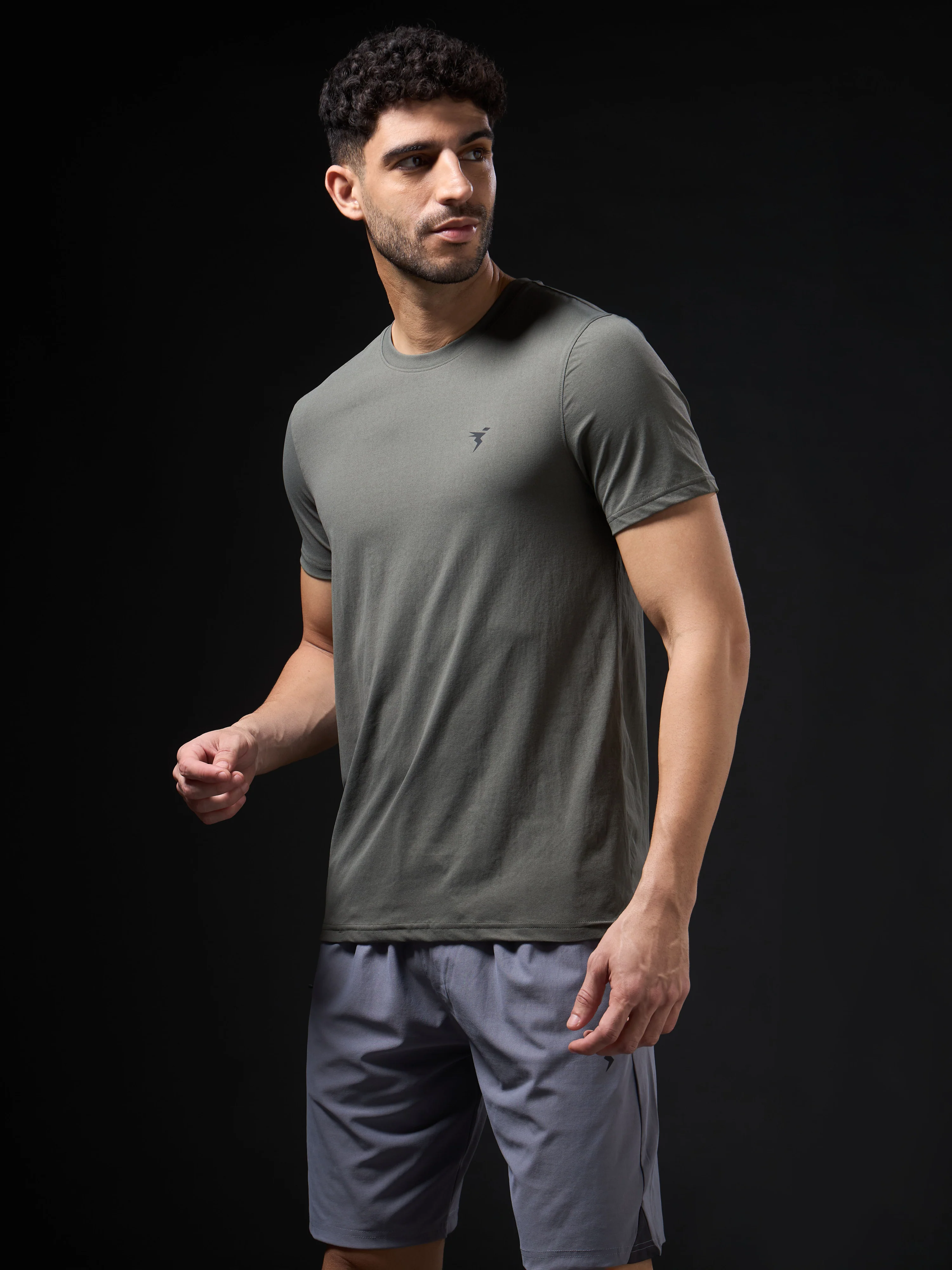 Men Solid Slim Fit Crew Neck T-shirt with COTFLEX - Image 4
