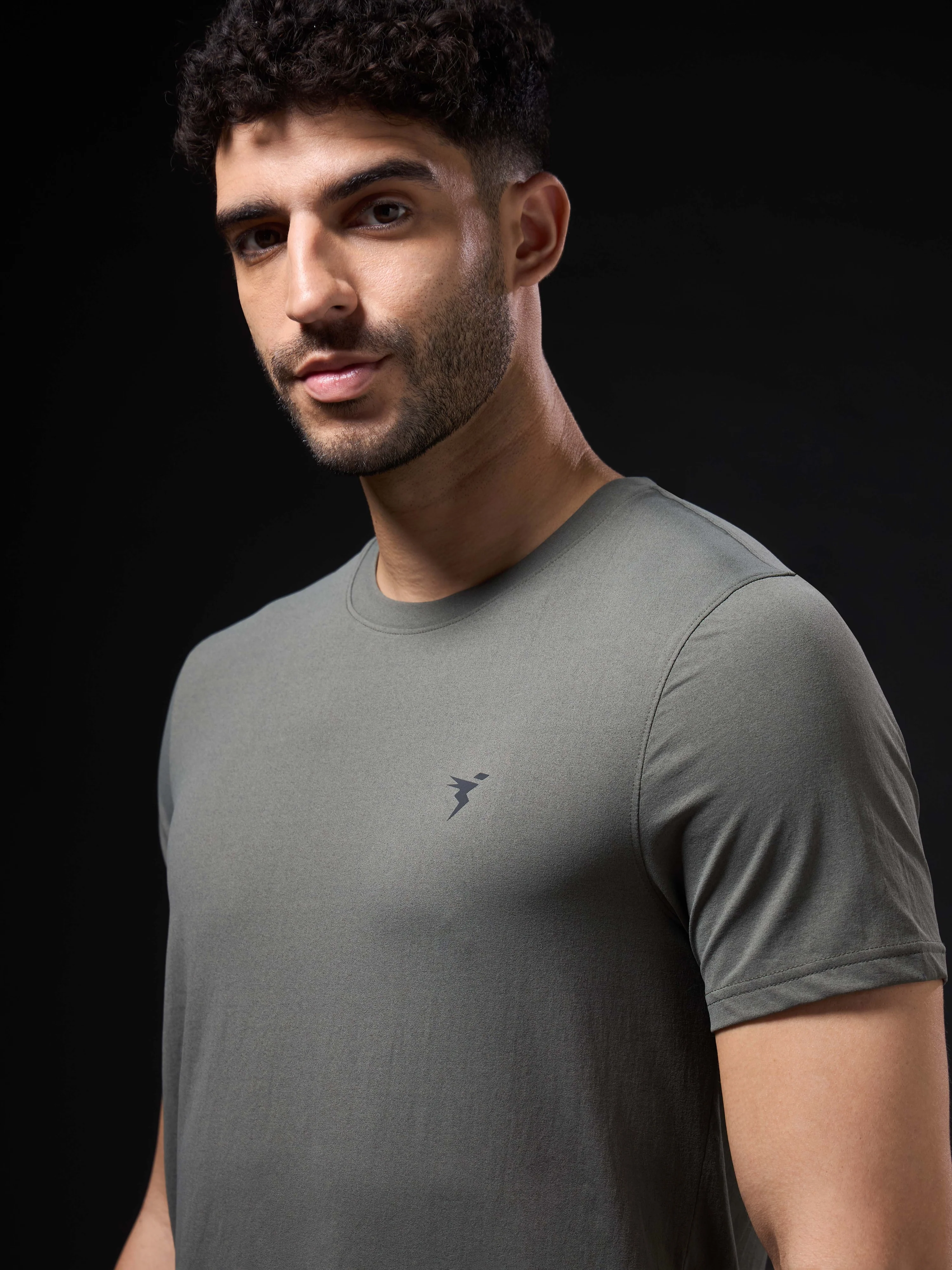 Men Solid Slim Fit Crew Neck T-shirt with COTFLEX - Image 6