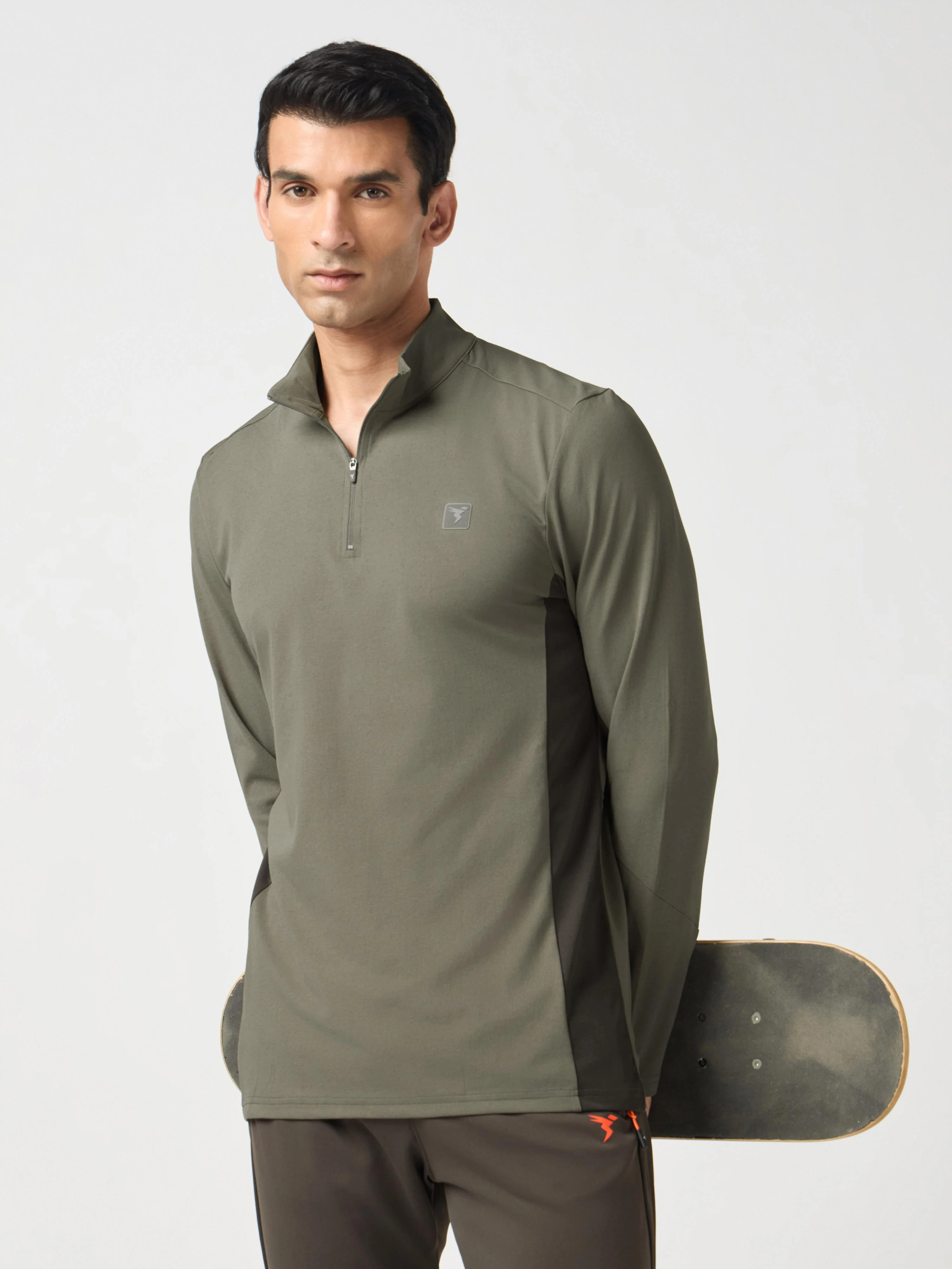 Men Solid Slim Fit Crew Neck T-shirt with ELASTO PLUS - Image 2