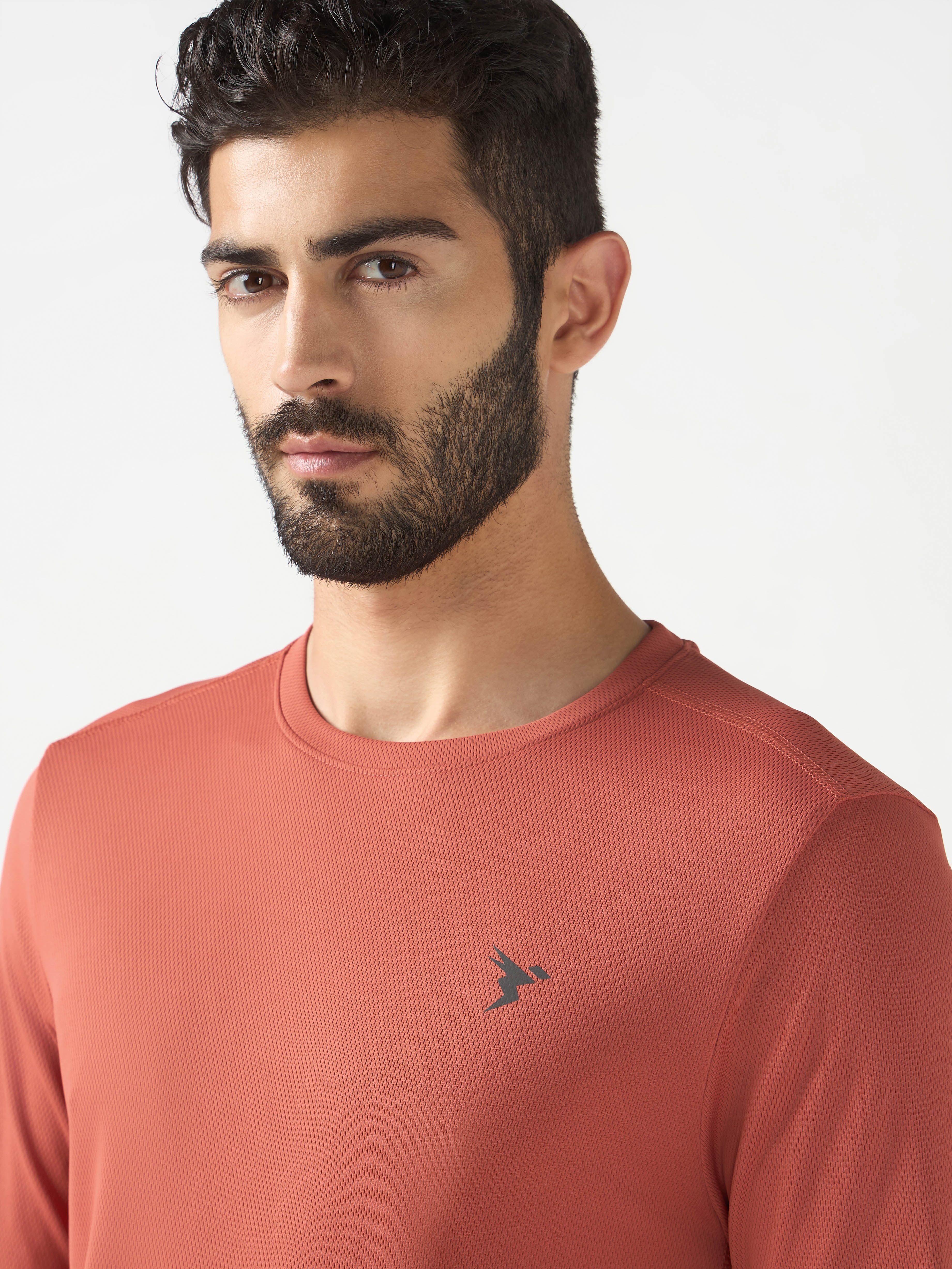 Men Solid Slim Fit Crew Neck T-shirt with TECHNO COOL+ - Image 6