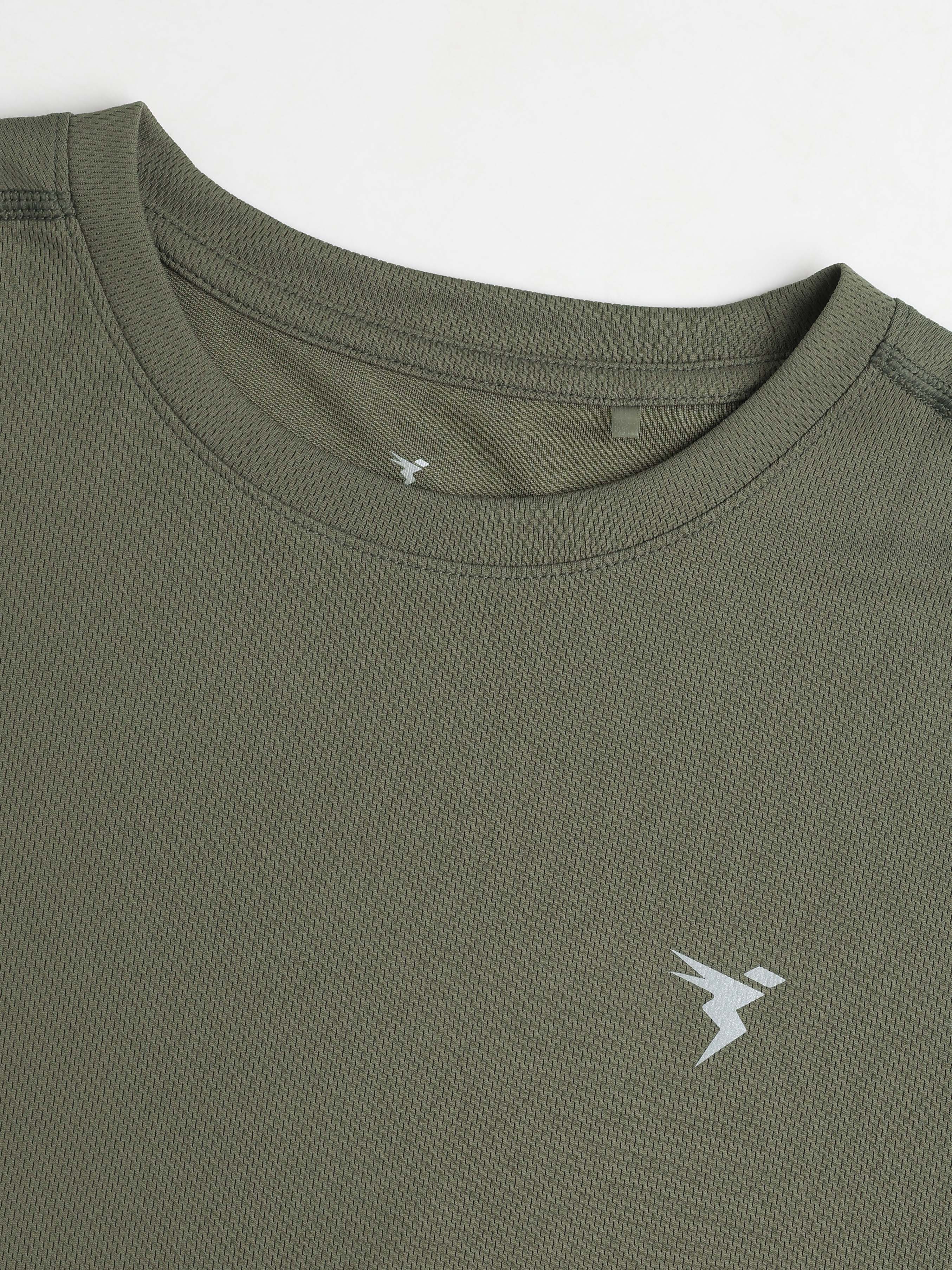 Men Solid Slim Fit Crew Neck T-shirt with TECHNO COOL+ - Image 7