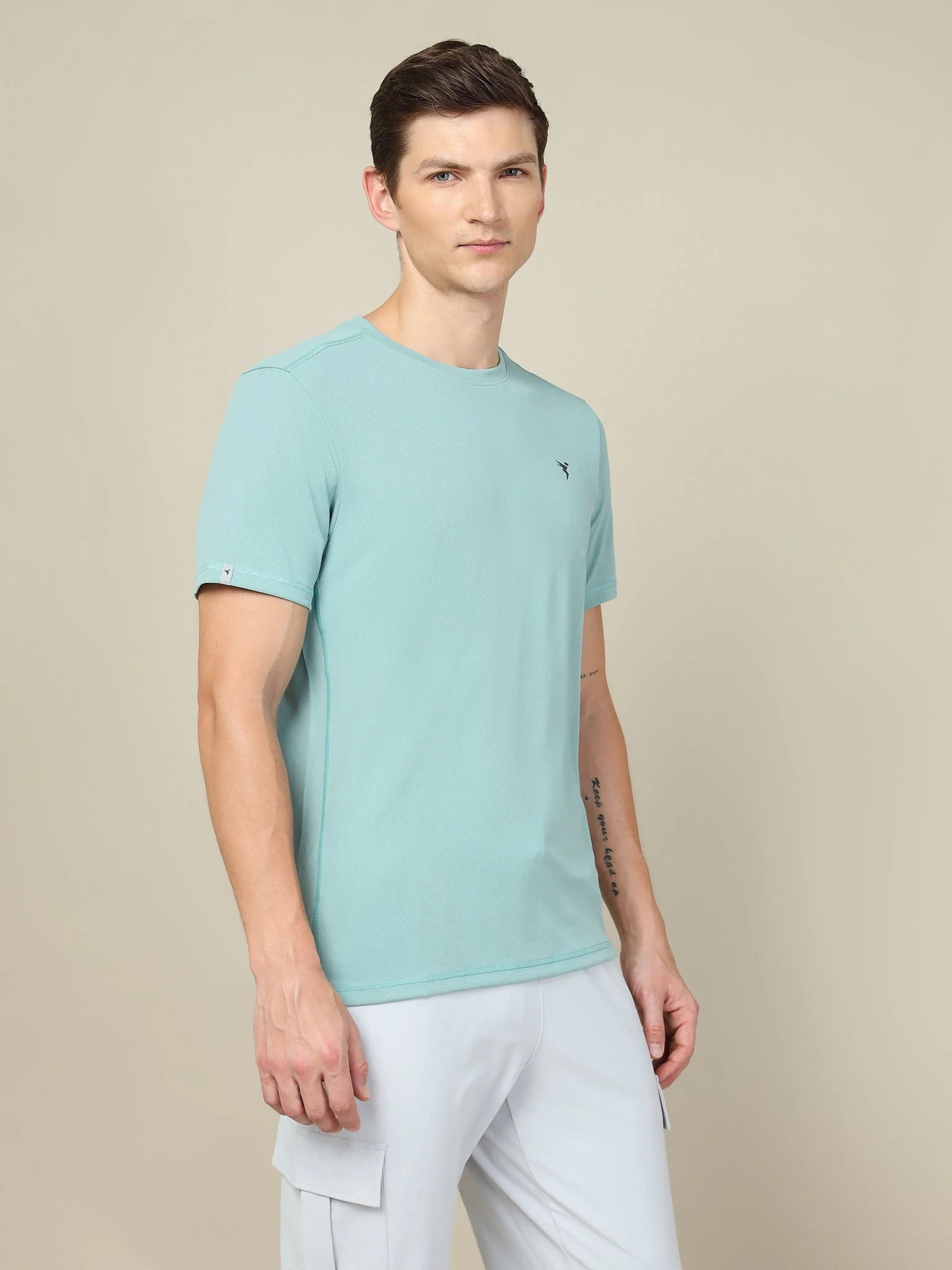 Men Solid Slim Fit Crew Neck T-shirt with TECHNO COOL+ - Image 4