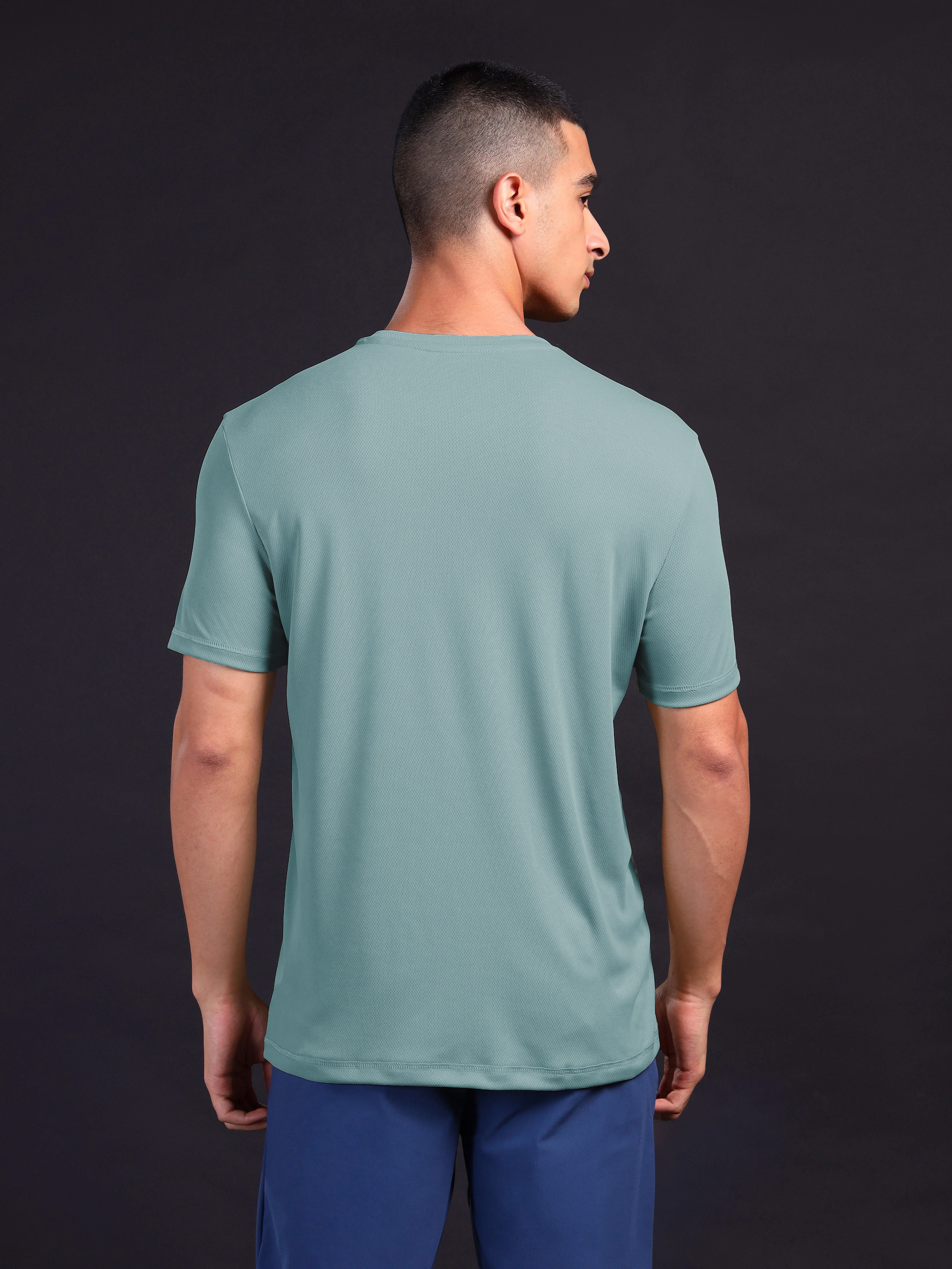 Men Solid Slim Fit Crew Neck T-shirt with TECHNO COOL+ - Image 3