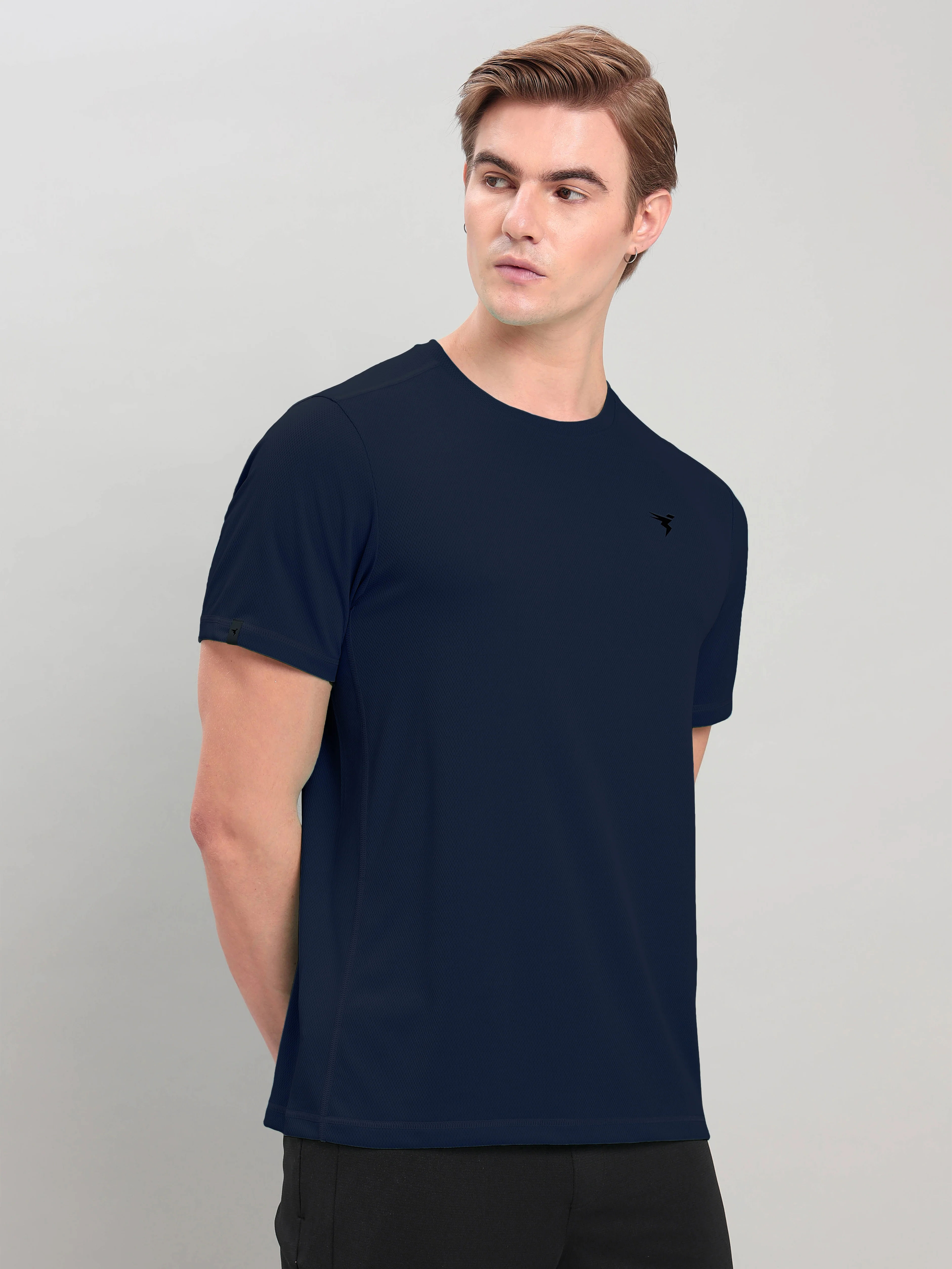 Men Solid Slim Fit Crew Neck T-shirt with TECHNO COOL+ - Image 3