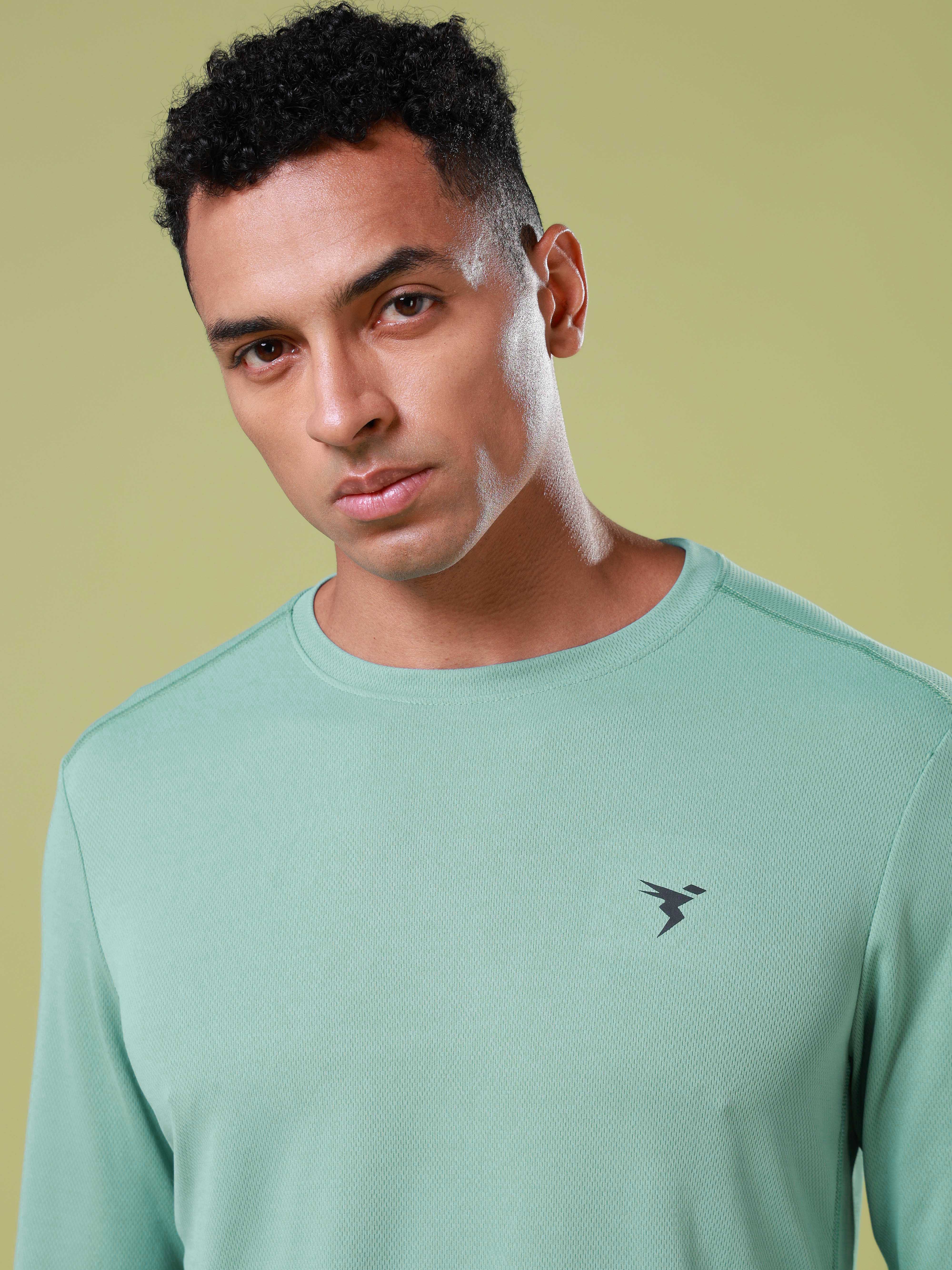 Men Solid Slim Fit Crew Neck T-shirt with TECHNO COOL+ - Image 5