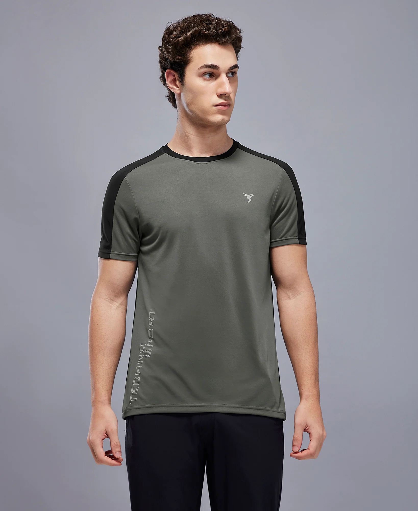 Men Solid Slim Fit Crew Neck T-shirt with TECHNO COOL+