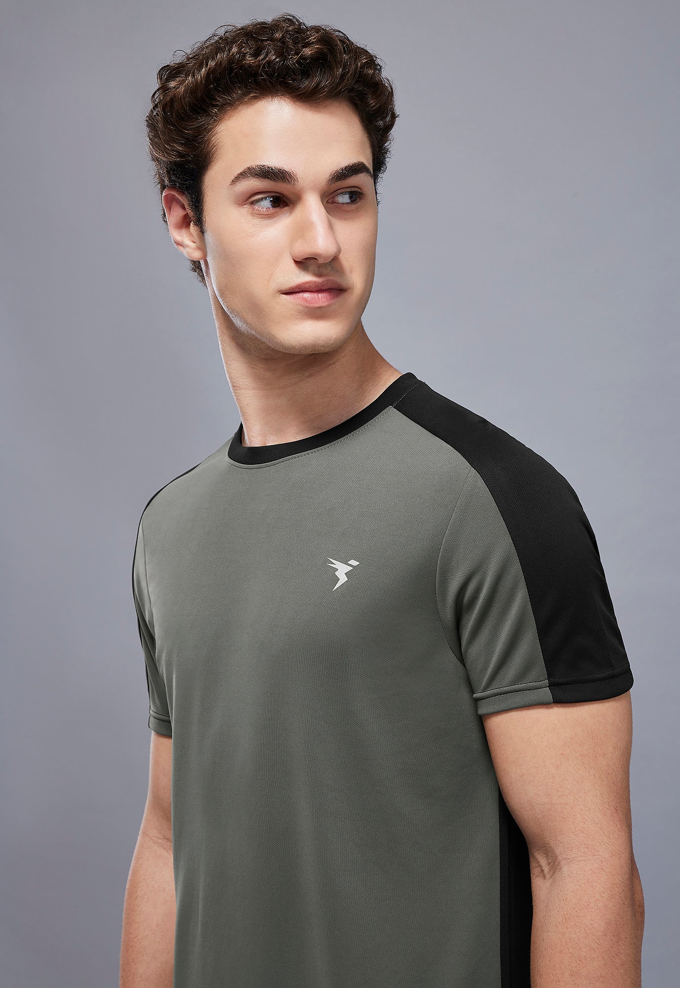Men Solid Slim Fit Crew Neck T-shirt with TECHNO COOL+ - Image 6