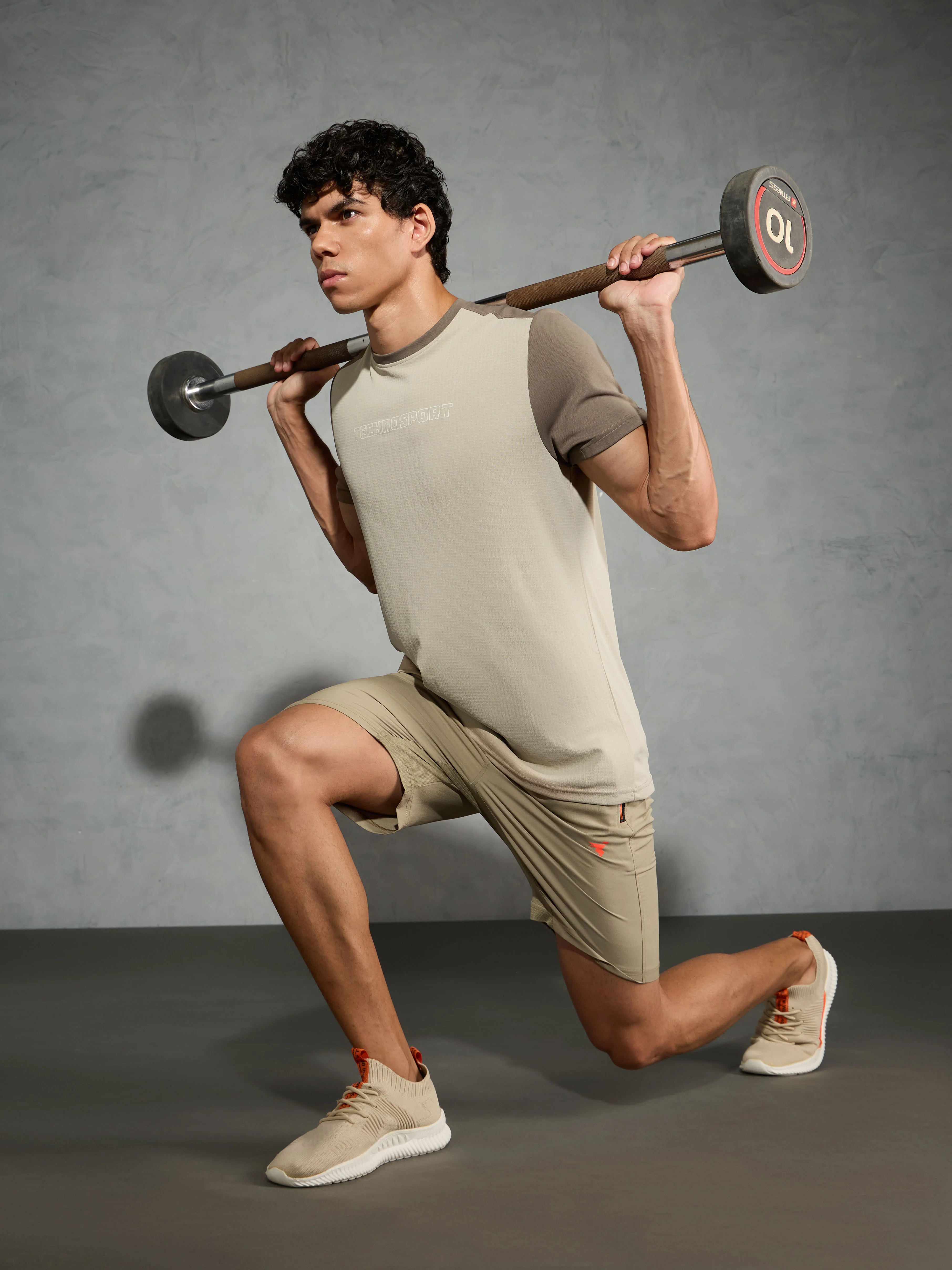 Men Colorblock Slim Fit Crew Neck T-shirt with TECHNO COOL+ - Image 5
