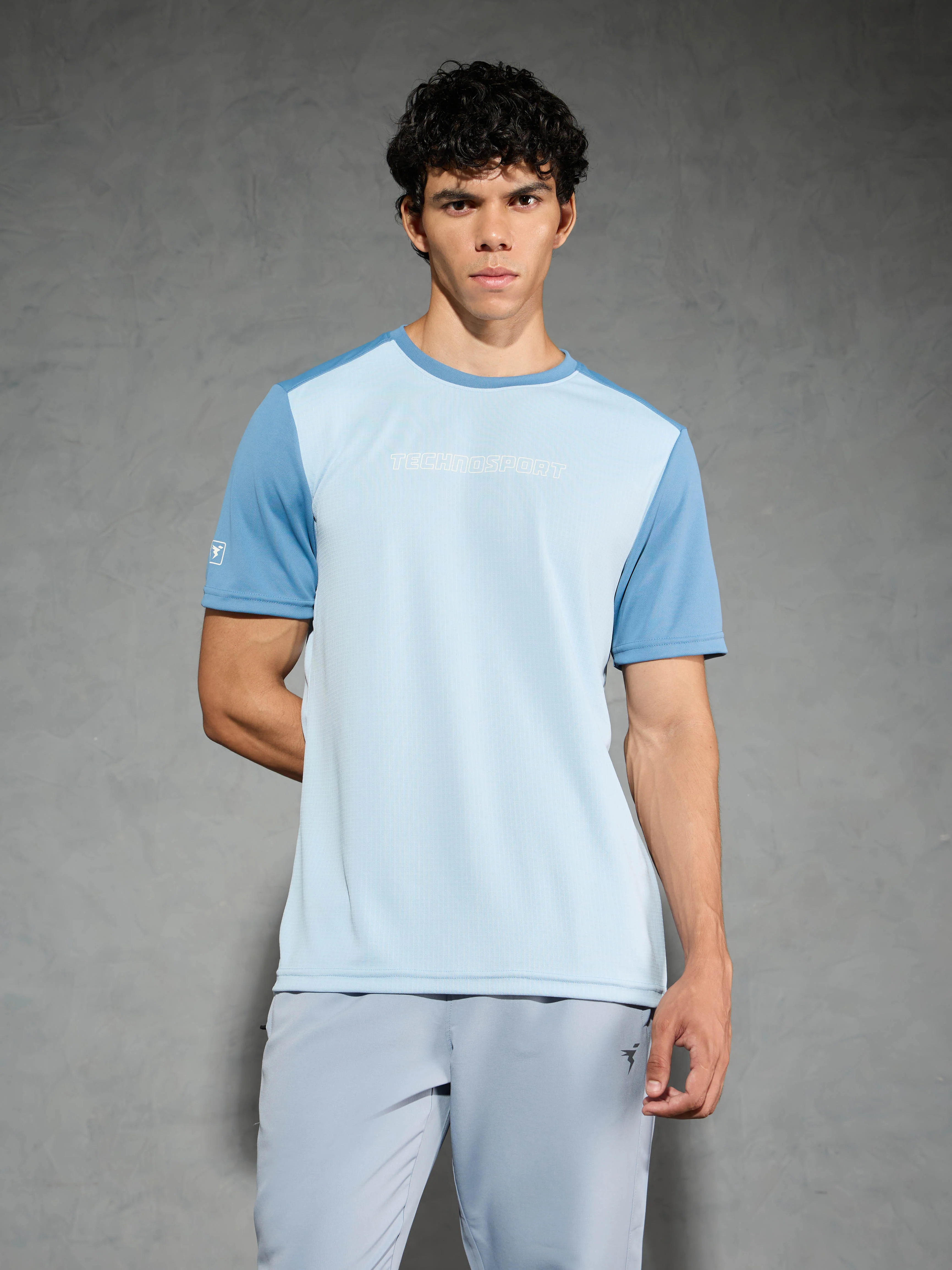 Men Colorblock Slim Fit Crew Neck T-shirt with TECHNO COOL+ - Image 2