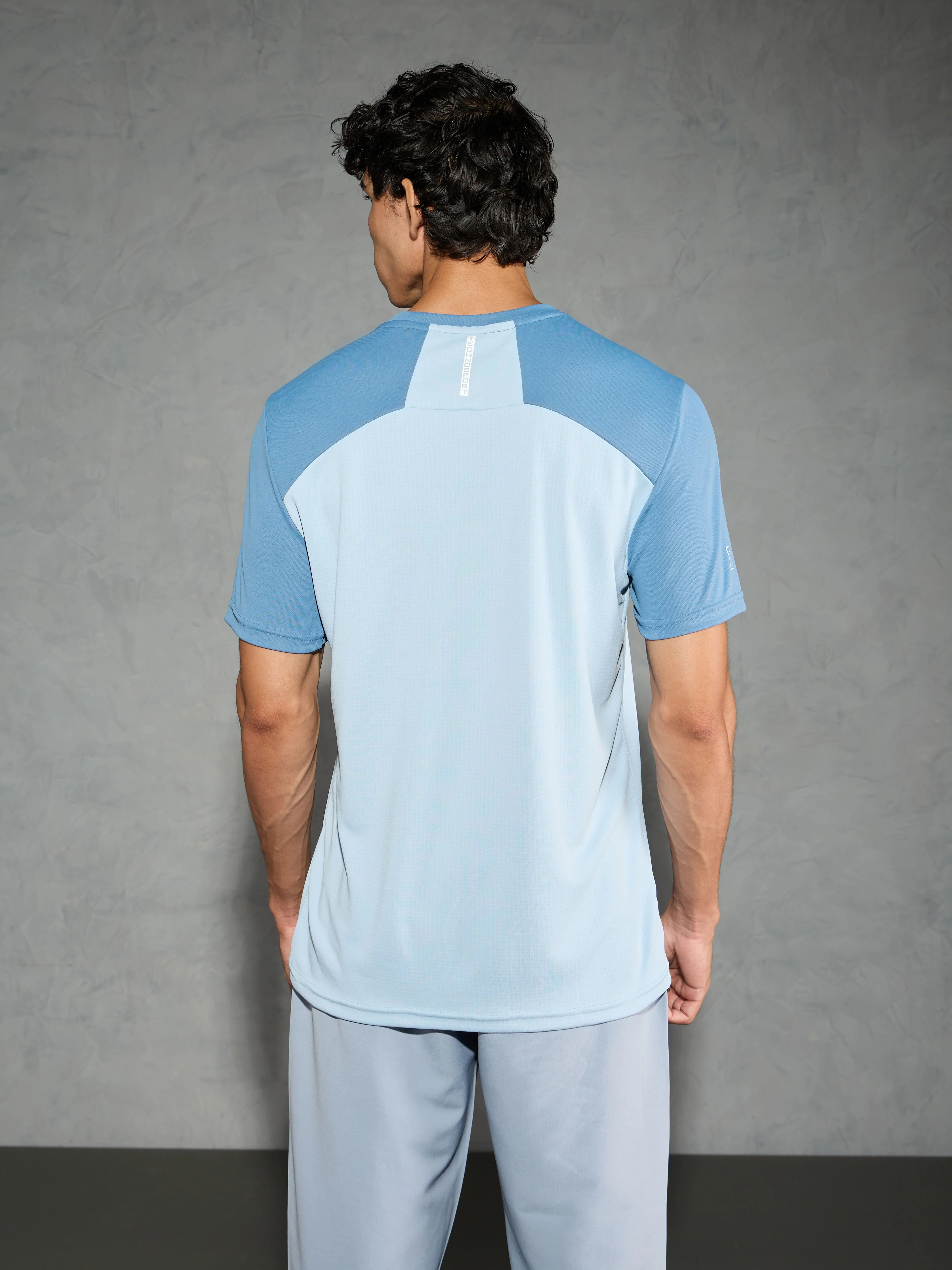 Men Colorblock Slim Fit Crew Neck T-shirt with TECHNO COOL+ - Image 3