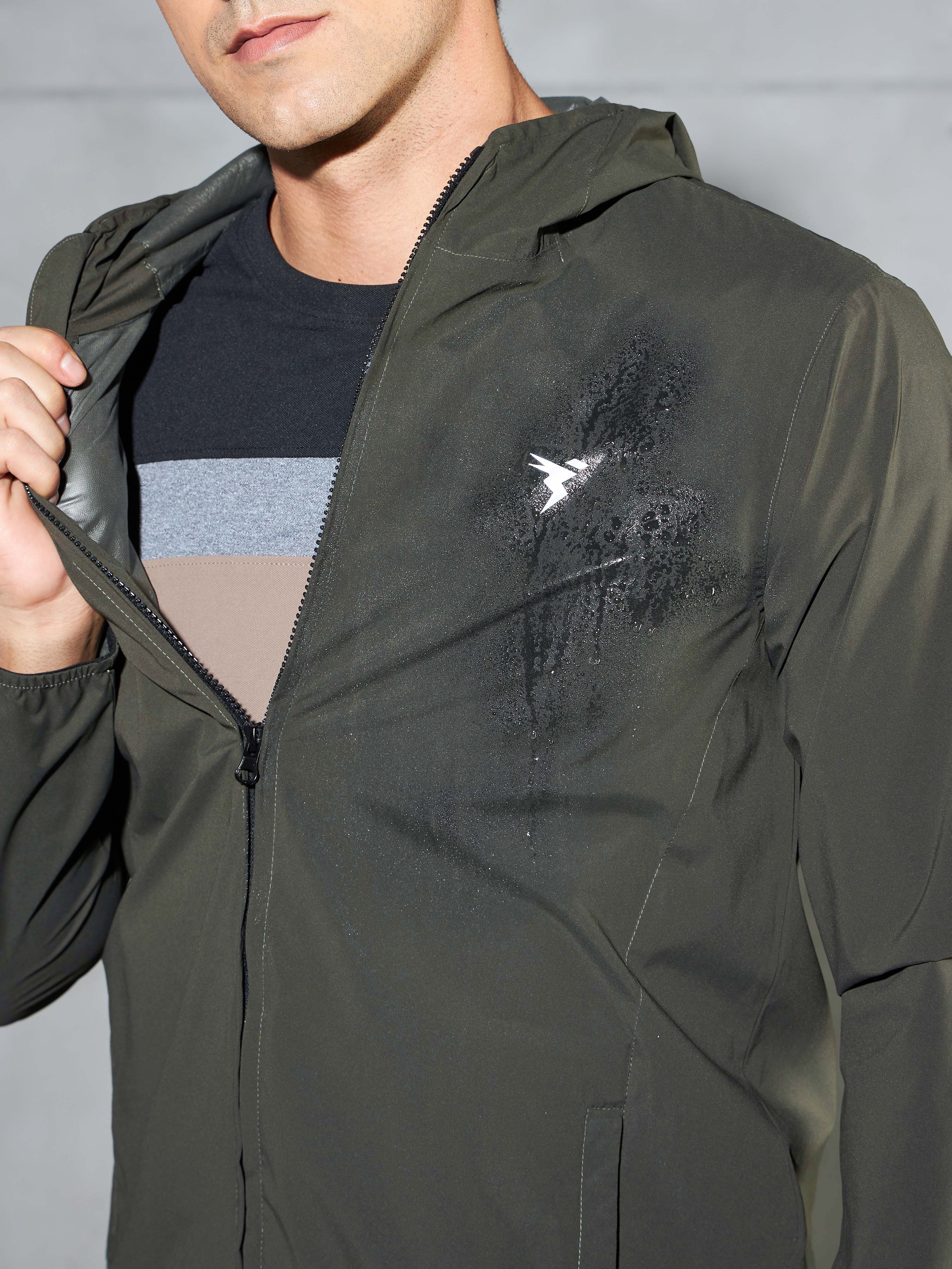 Men Solid Slim Fit Hooded Wrinkle Free Raincoat - Image 7