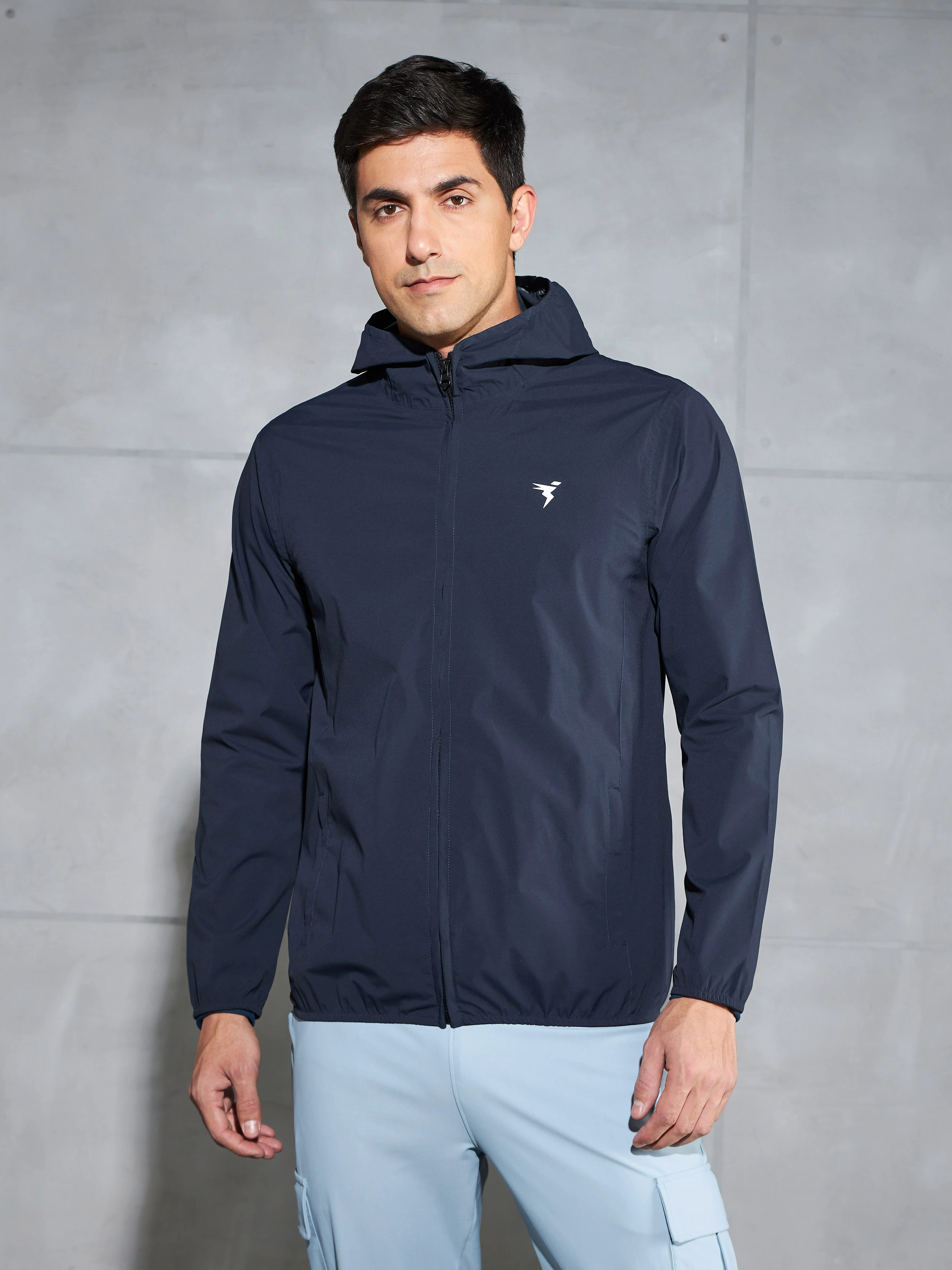 Men Solid Slim Fit Hooded Wrinkle Free Raincoat - Image 2