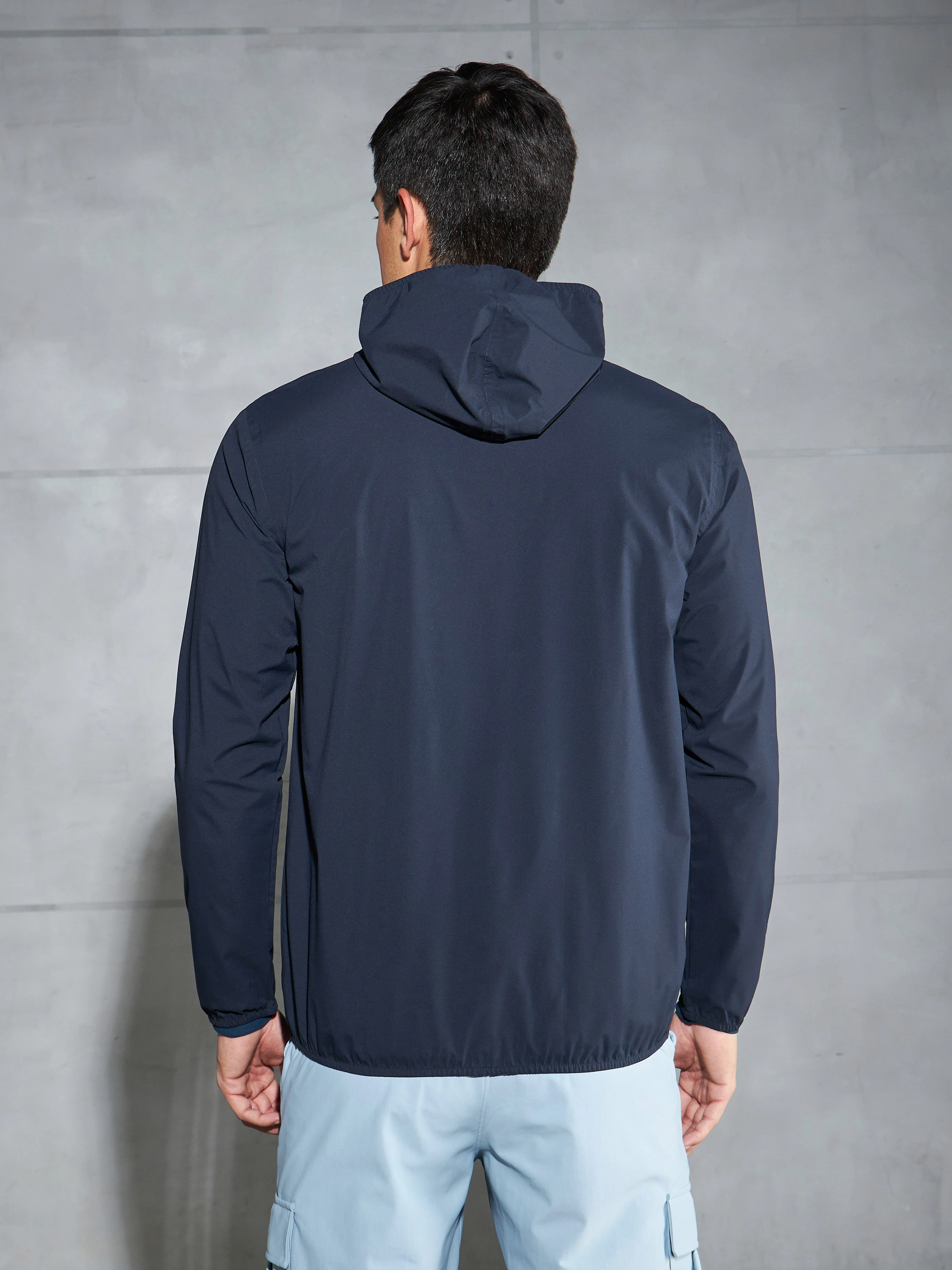 Men Solid Slim Fit Hooded Wrinkle Free Raincoat - Image 3